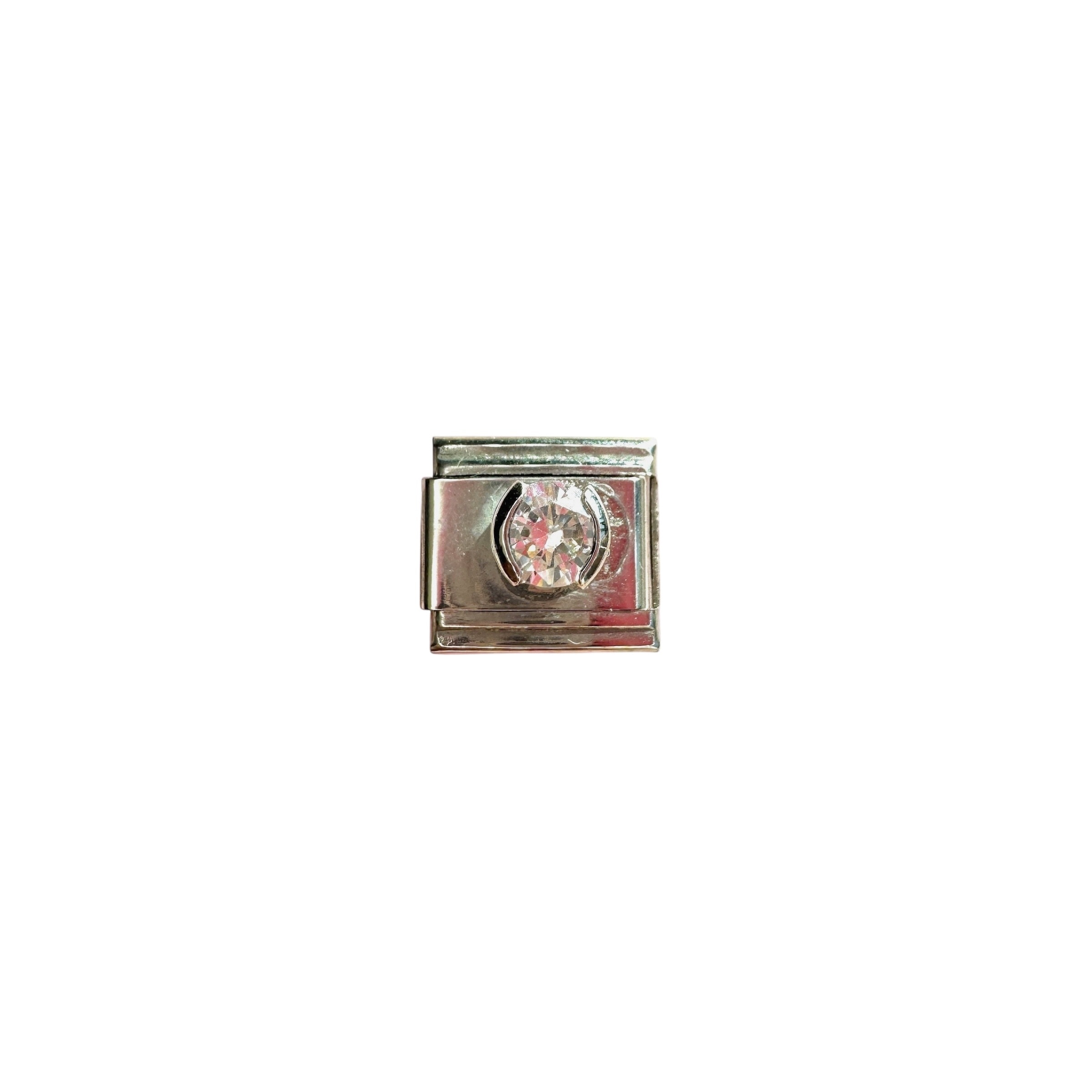 Beyaz Tektaş Nomination Charm