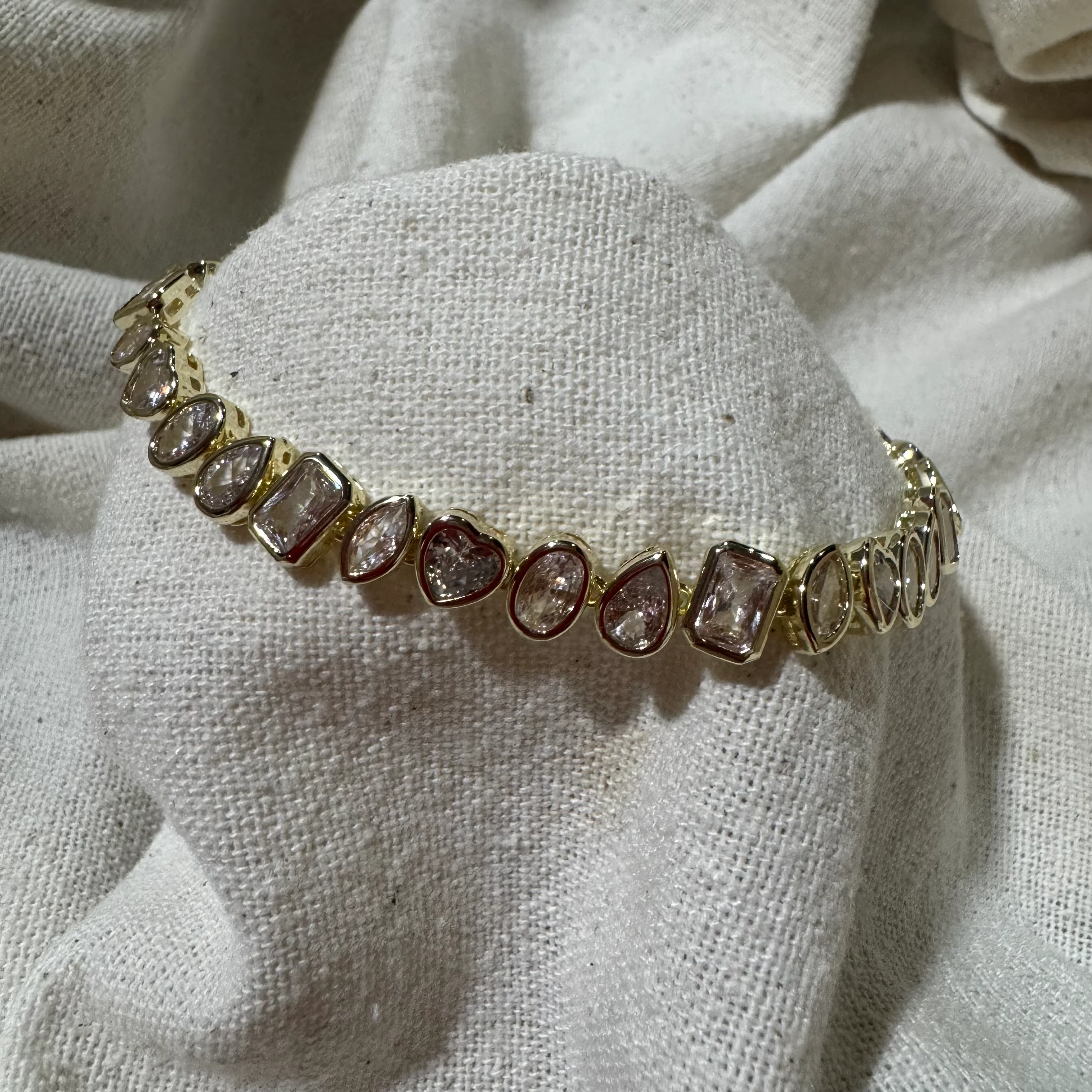 Geometrik Şekilli VIP Bileklik