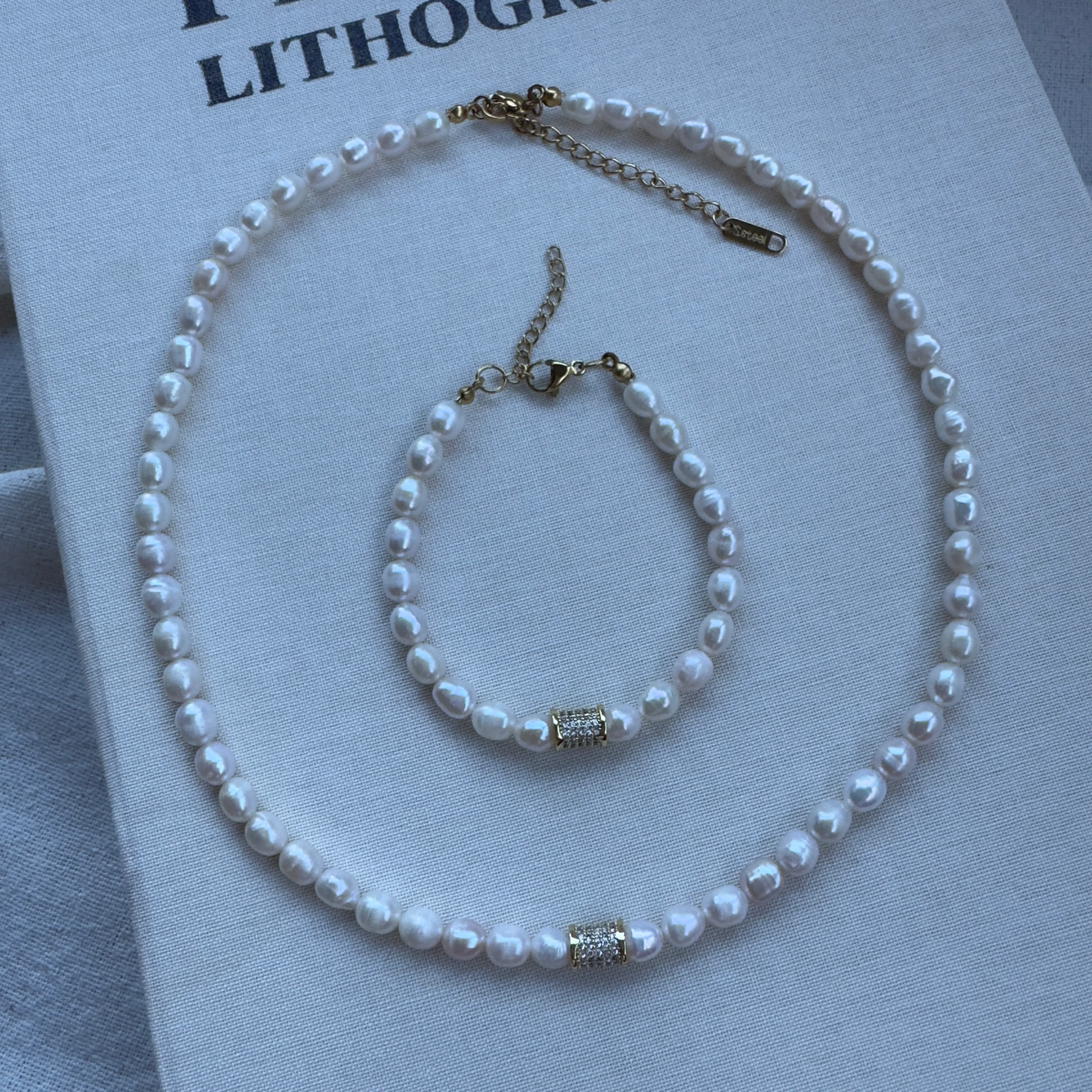 Doğal İnci Zirkon Taşlı Kolye