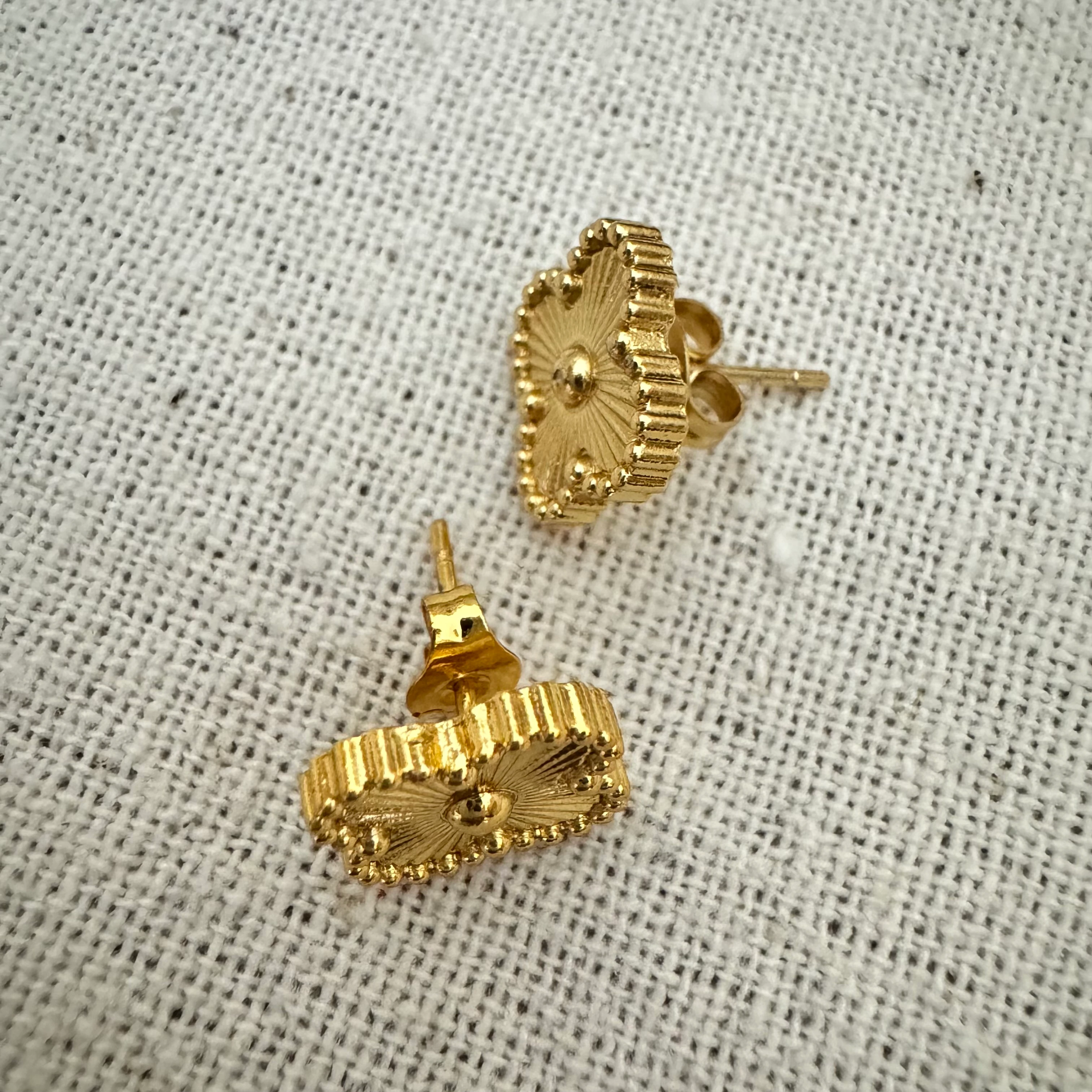 Çelik Kolye & Küpe Yonca Set