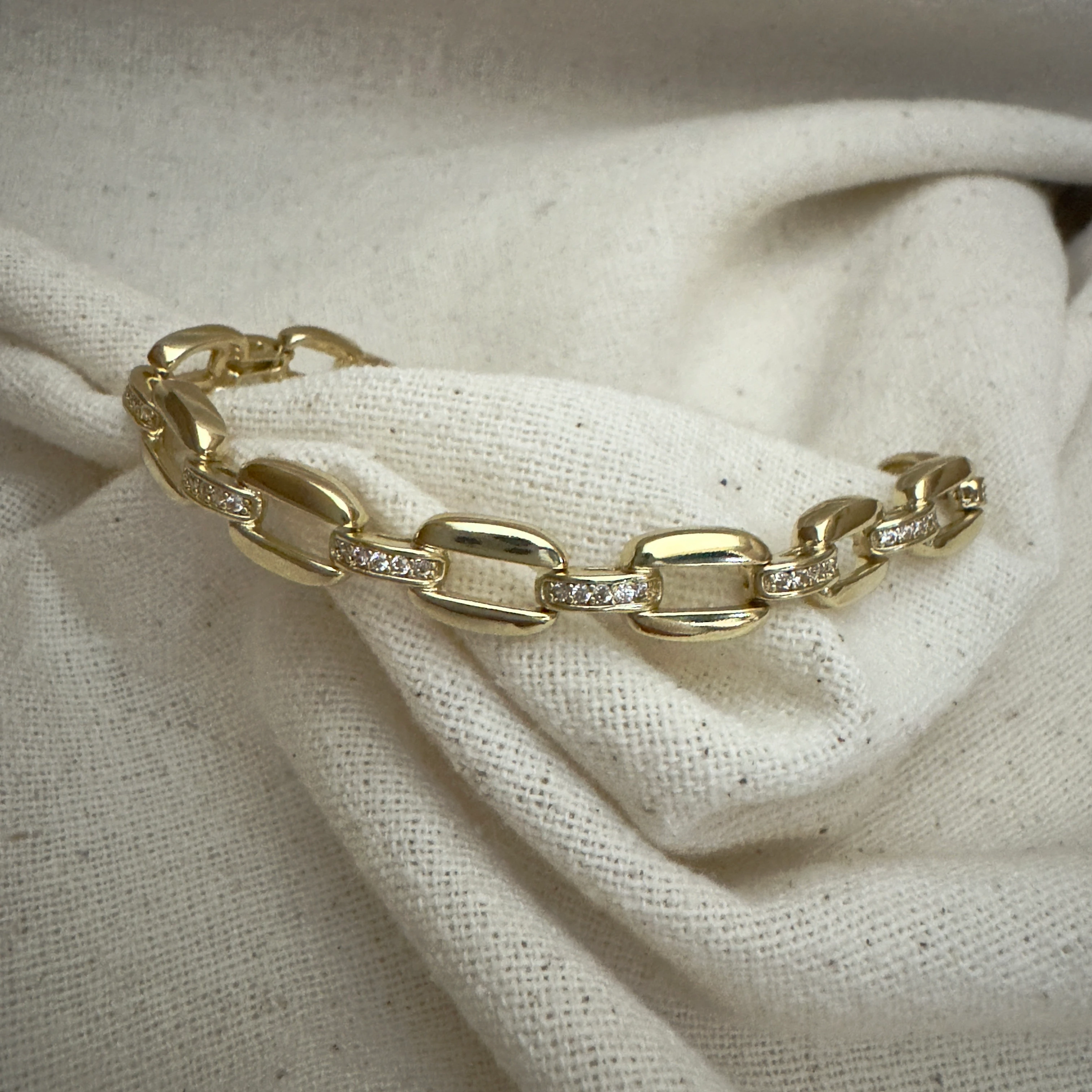 Ara Taşlı Oval Zincir Bileklik