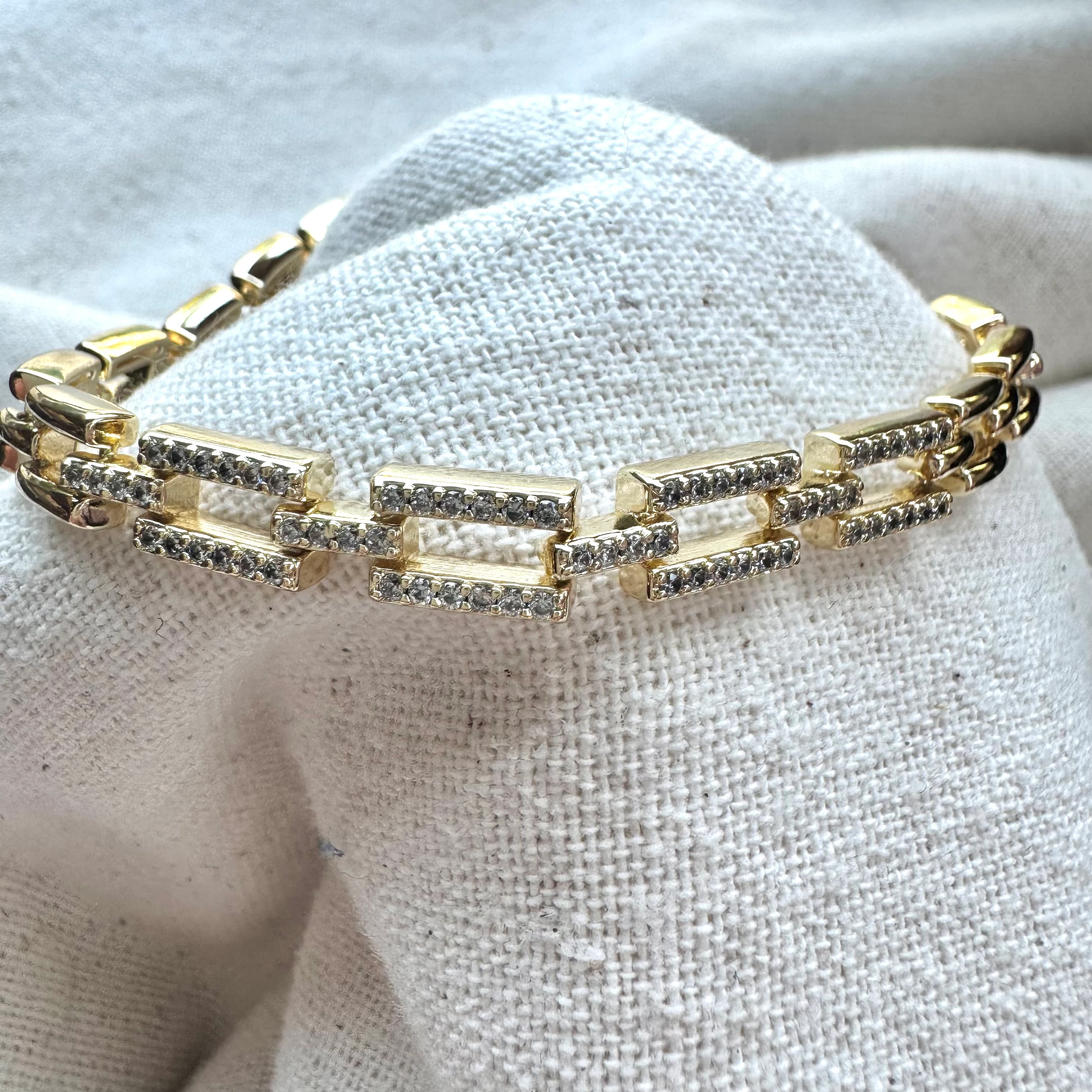 Dikdörtgen Zirkon Taşlı Bileklik