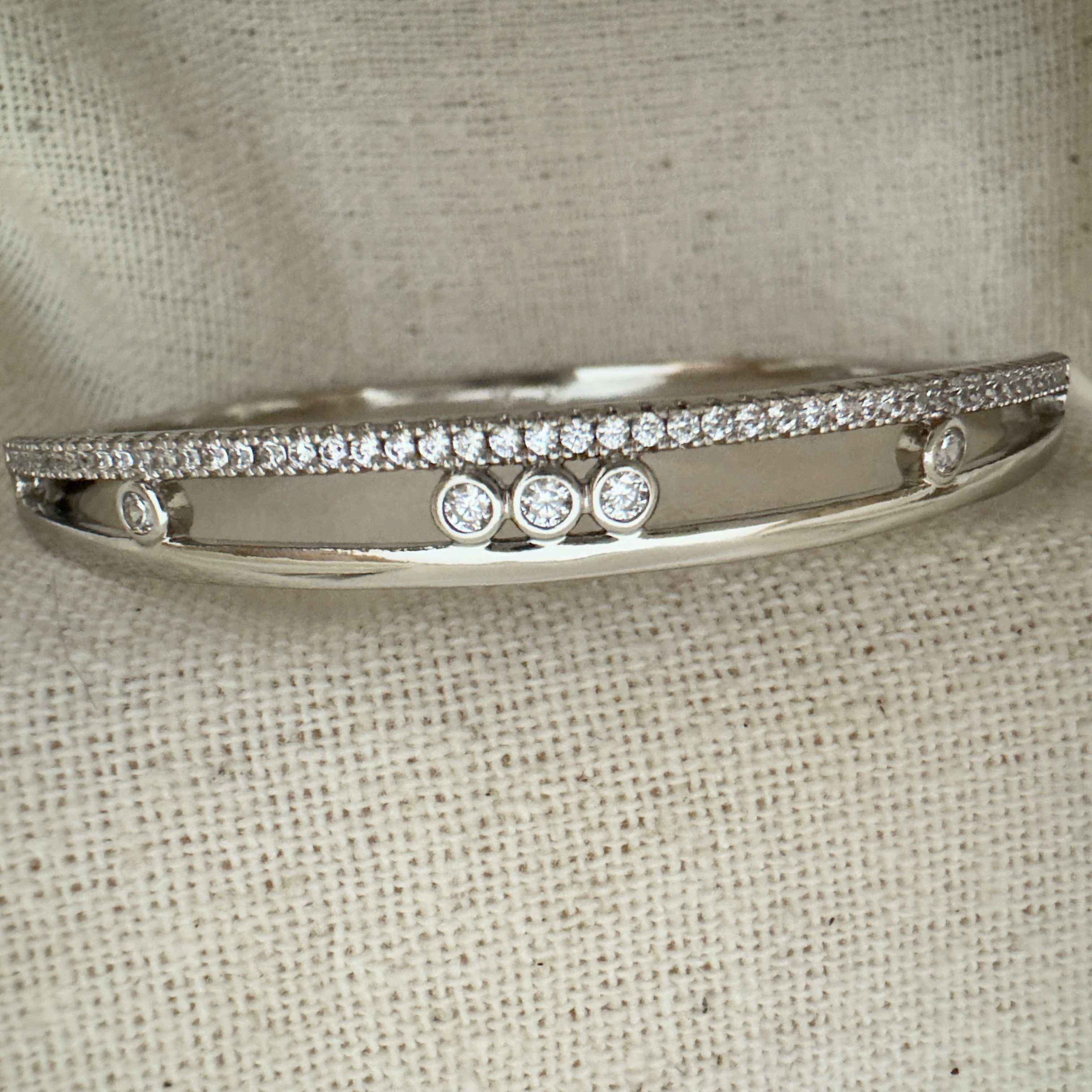 Üç taşlı Kelepçe Bilezik