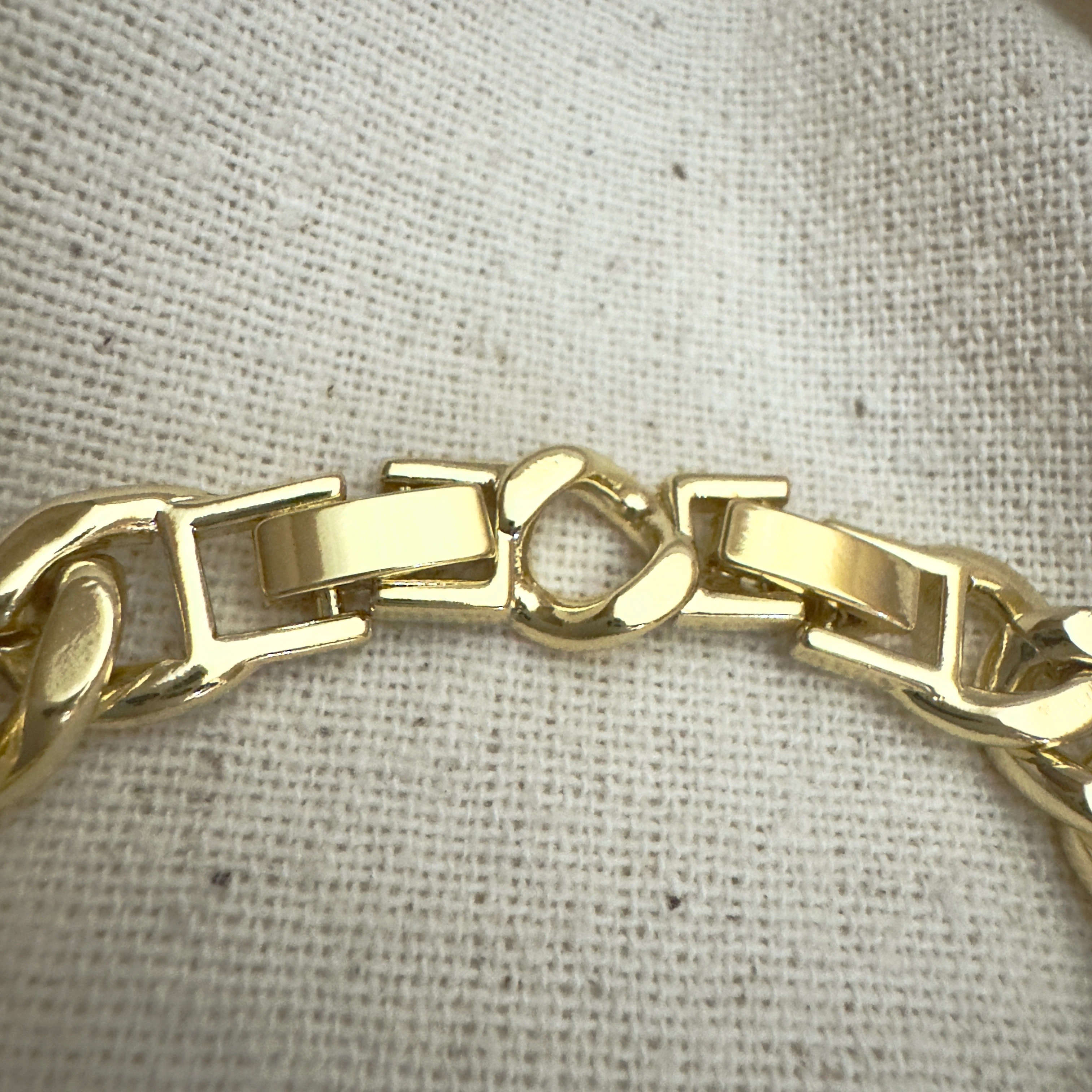 Taşlı Dolgun Zincir Bileklik