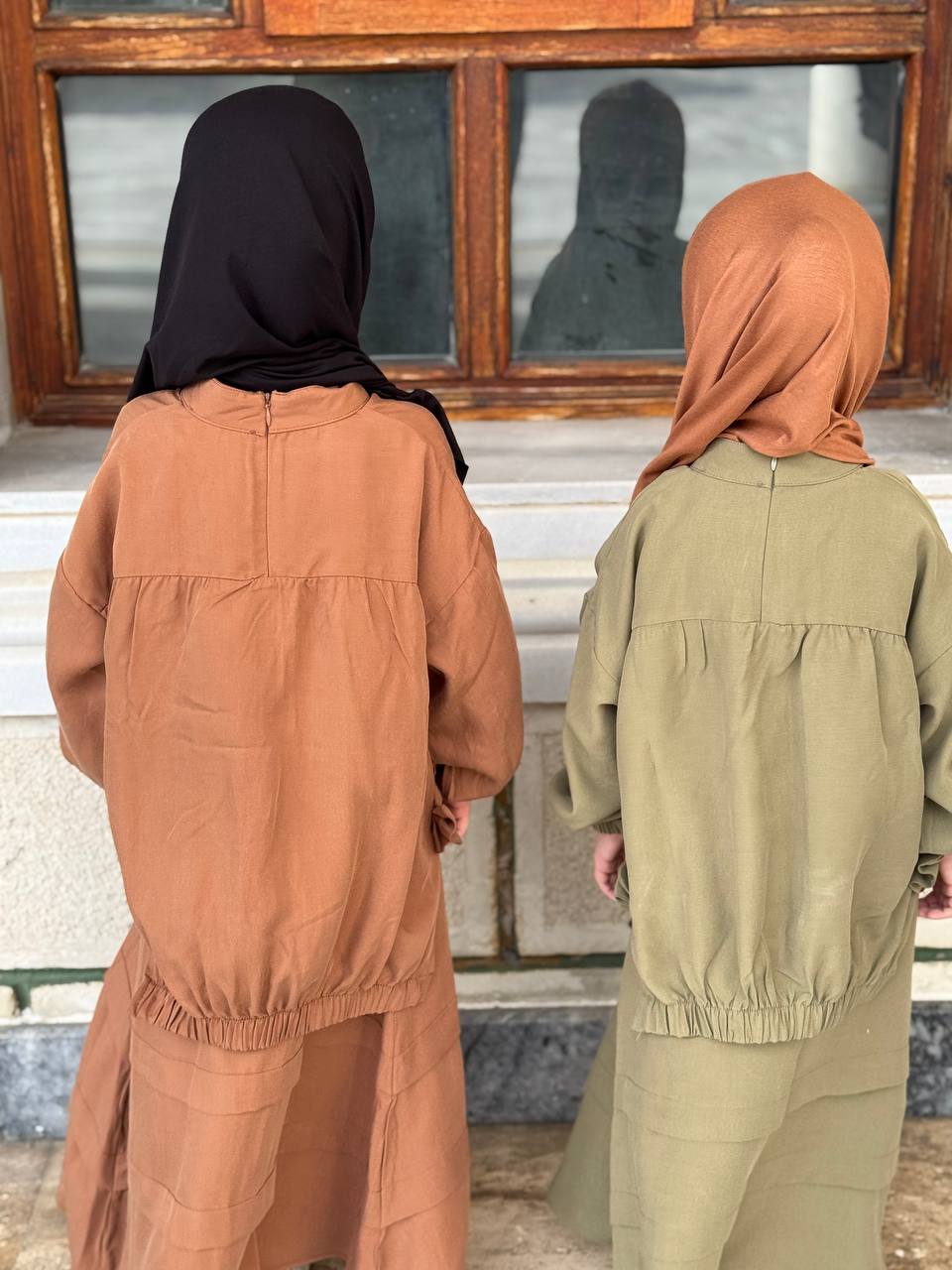 Fiyonklu Etekli Takım