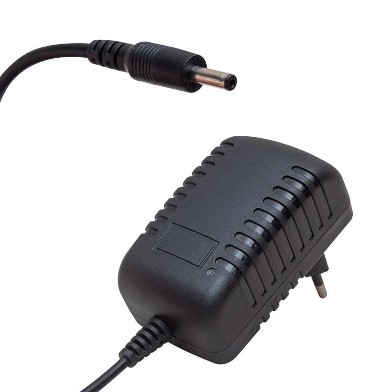 Powermaster PM-31667 5V 2A 3.5x1.35mm Uçlu Plastik Kasa Priz Tipi Adaptör