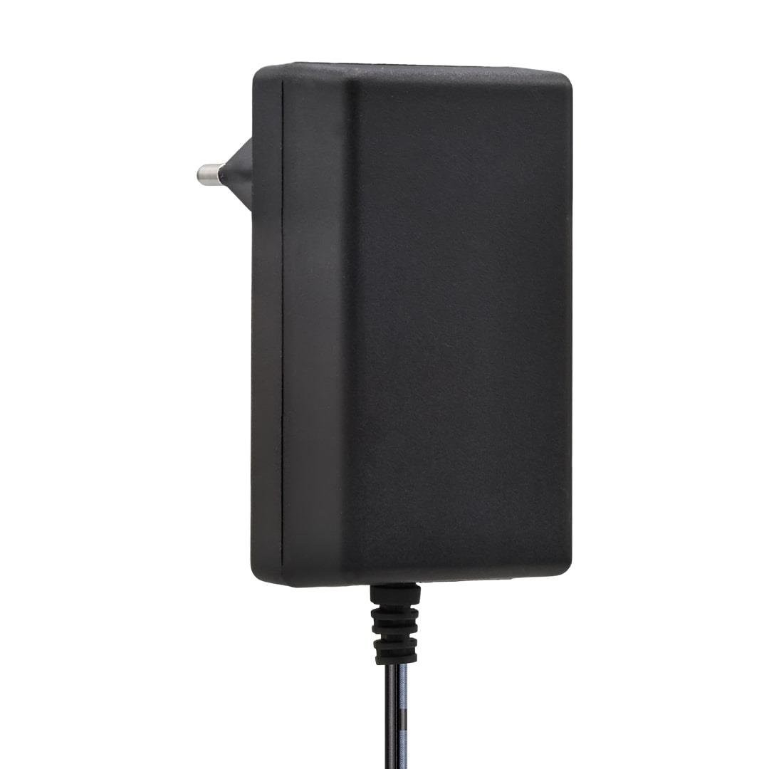 Weko 5V 3A 2.5x0.7mm Uçlu Priz Tipi Adaptör 21578