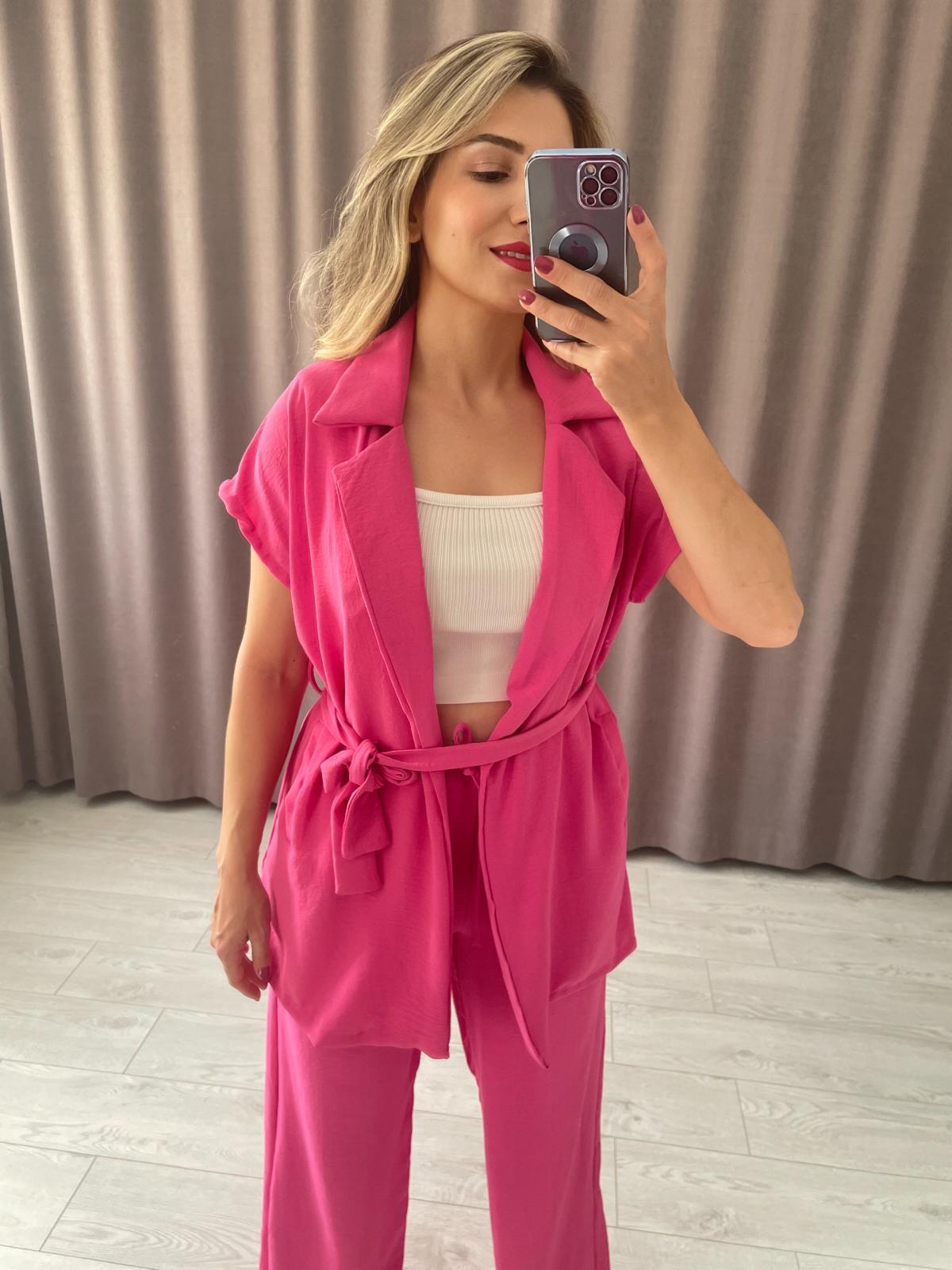 Fuşya Yelekli Takım