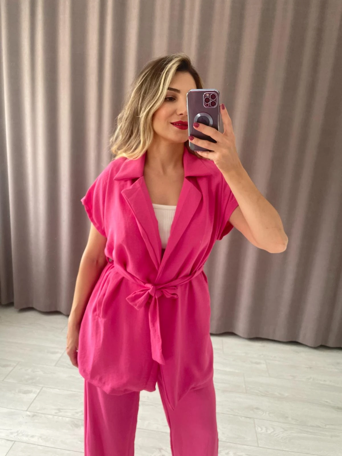 Fuşya Yelekli Takım