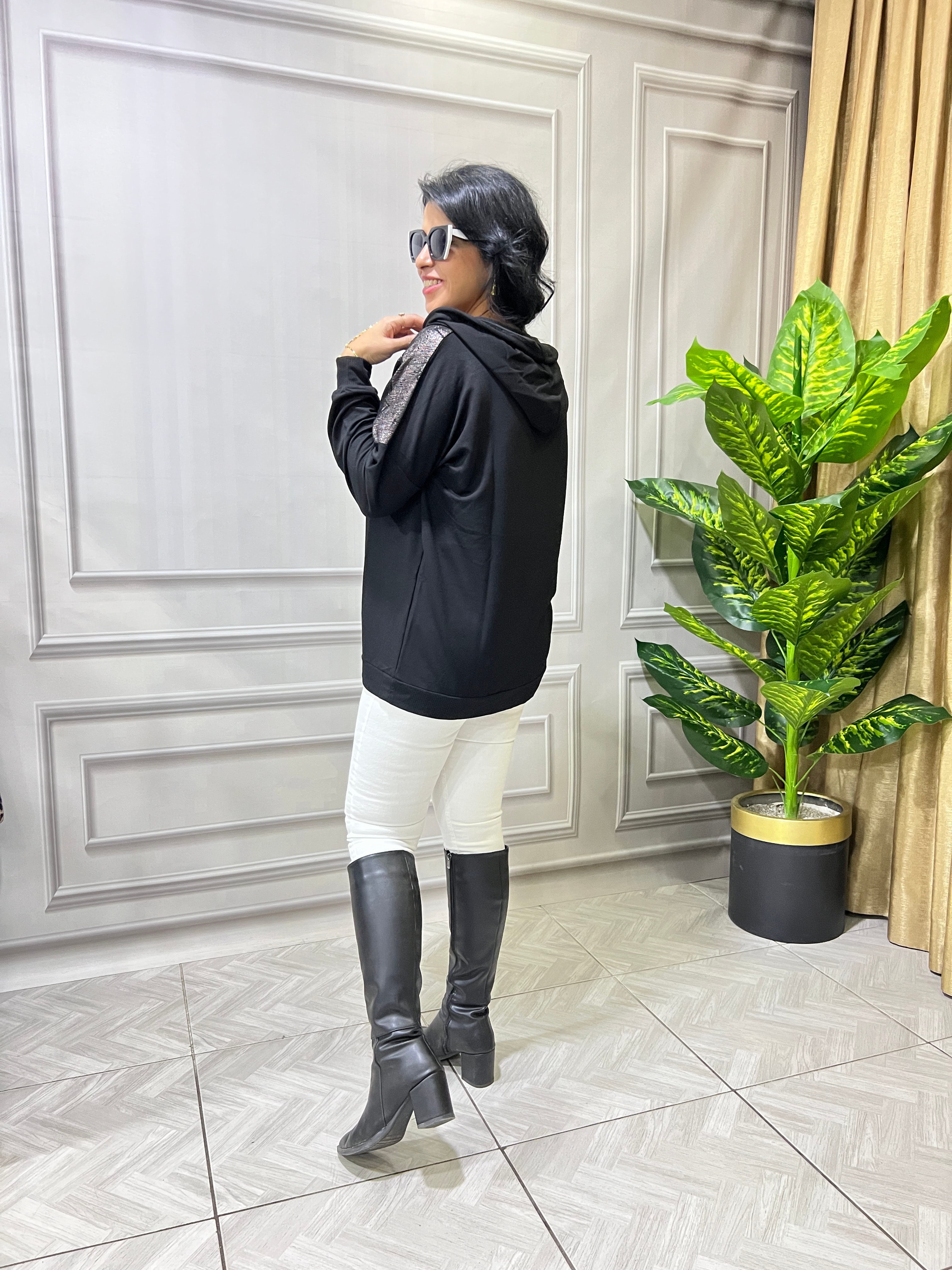 LUNA SHINE SWEAT