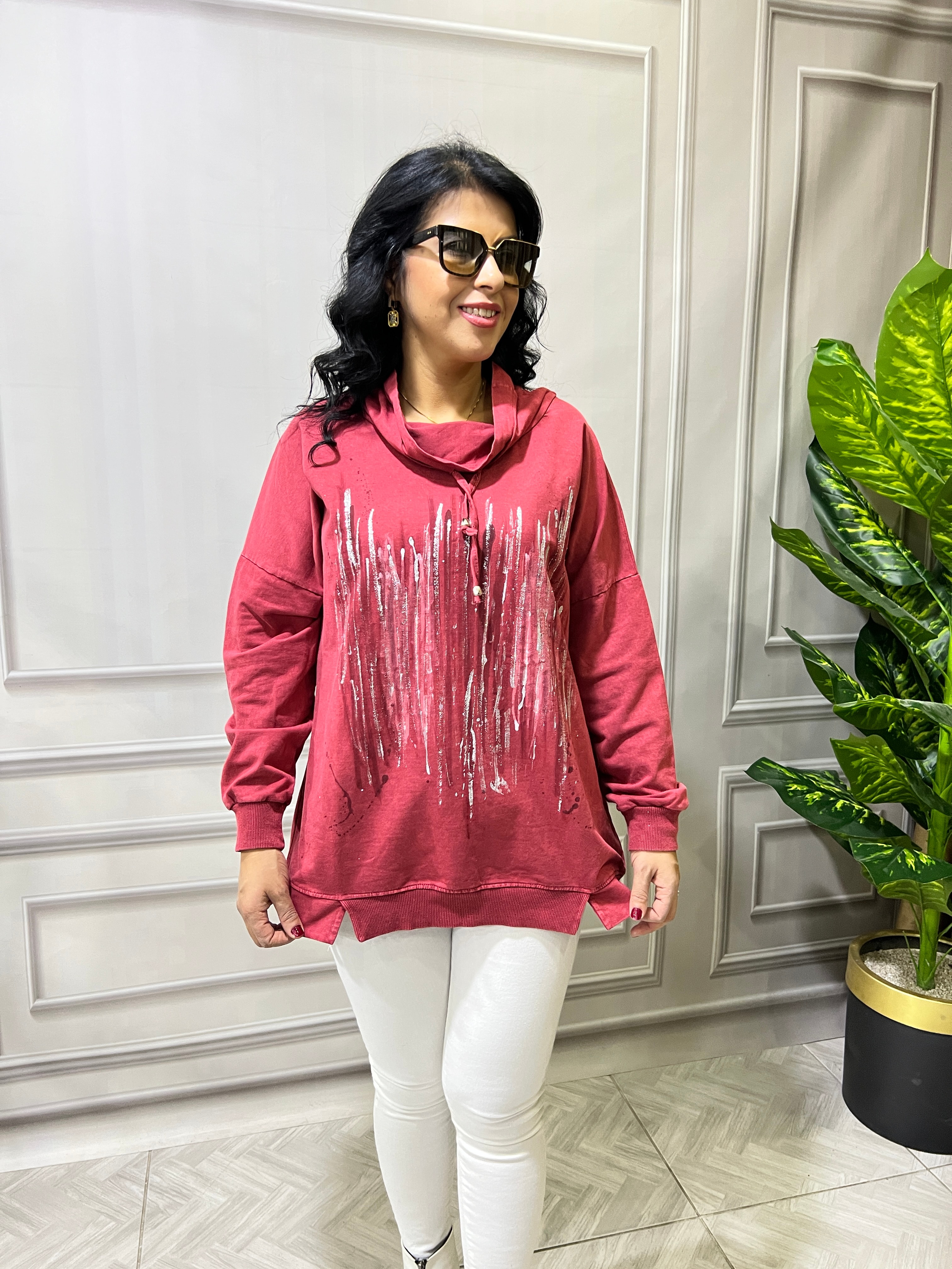 COMFY GLAM SWEATSHIRT