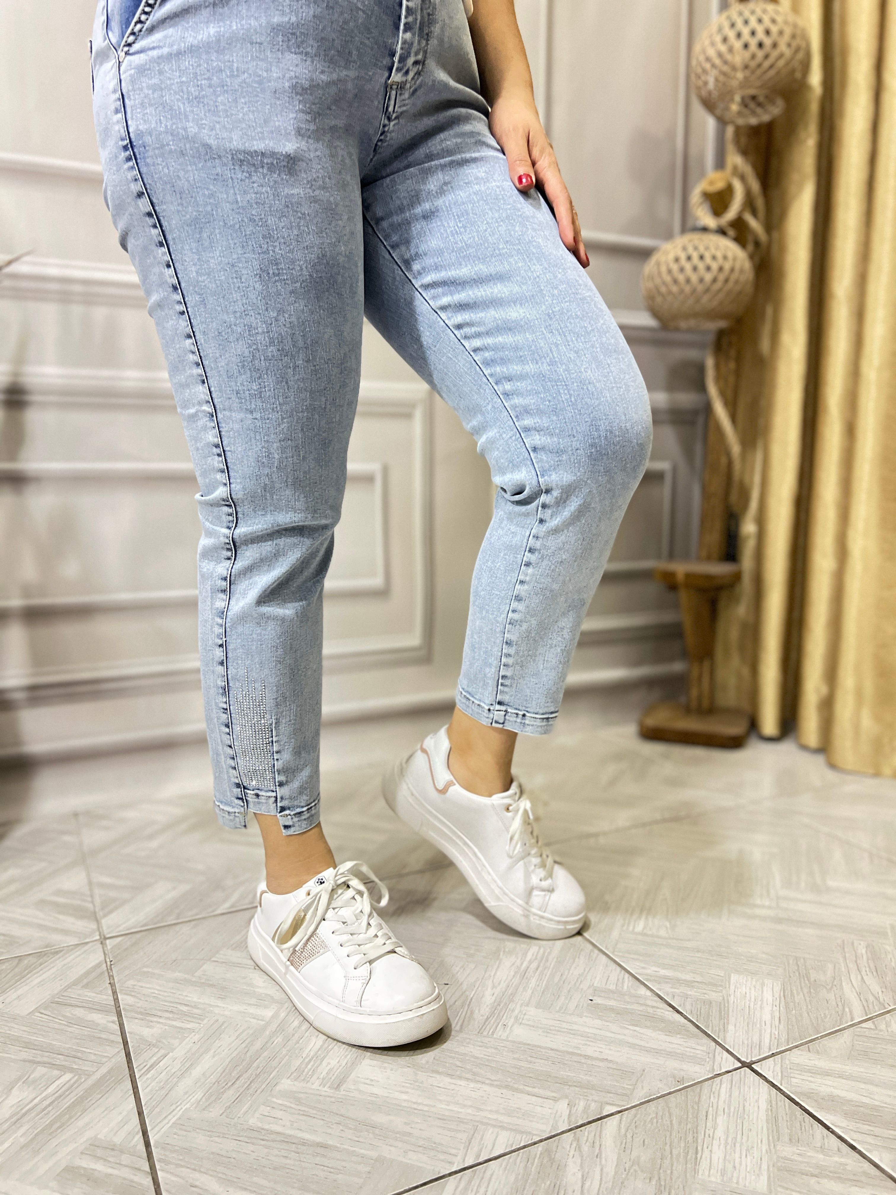 PAÇA TAŞ DETAYLI BÜYÜK BEDEN LUX KALİTE MOM FIT JEAN