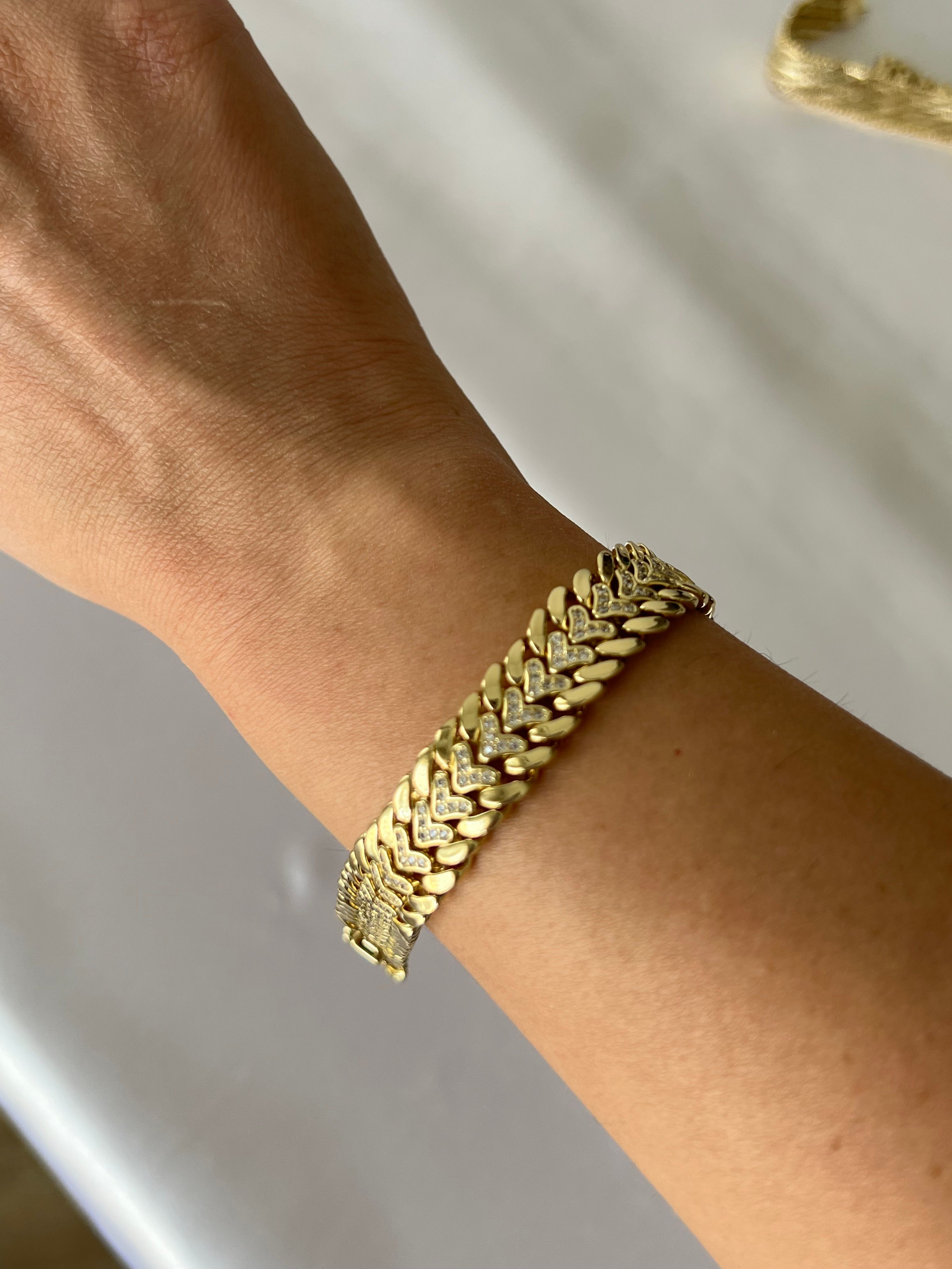 XUPING 14K (Renk) V Model Ortası Taşlı Bileklik