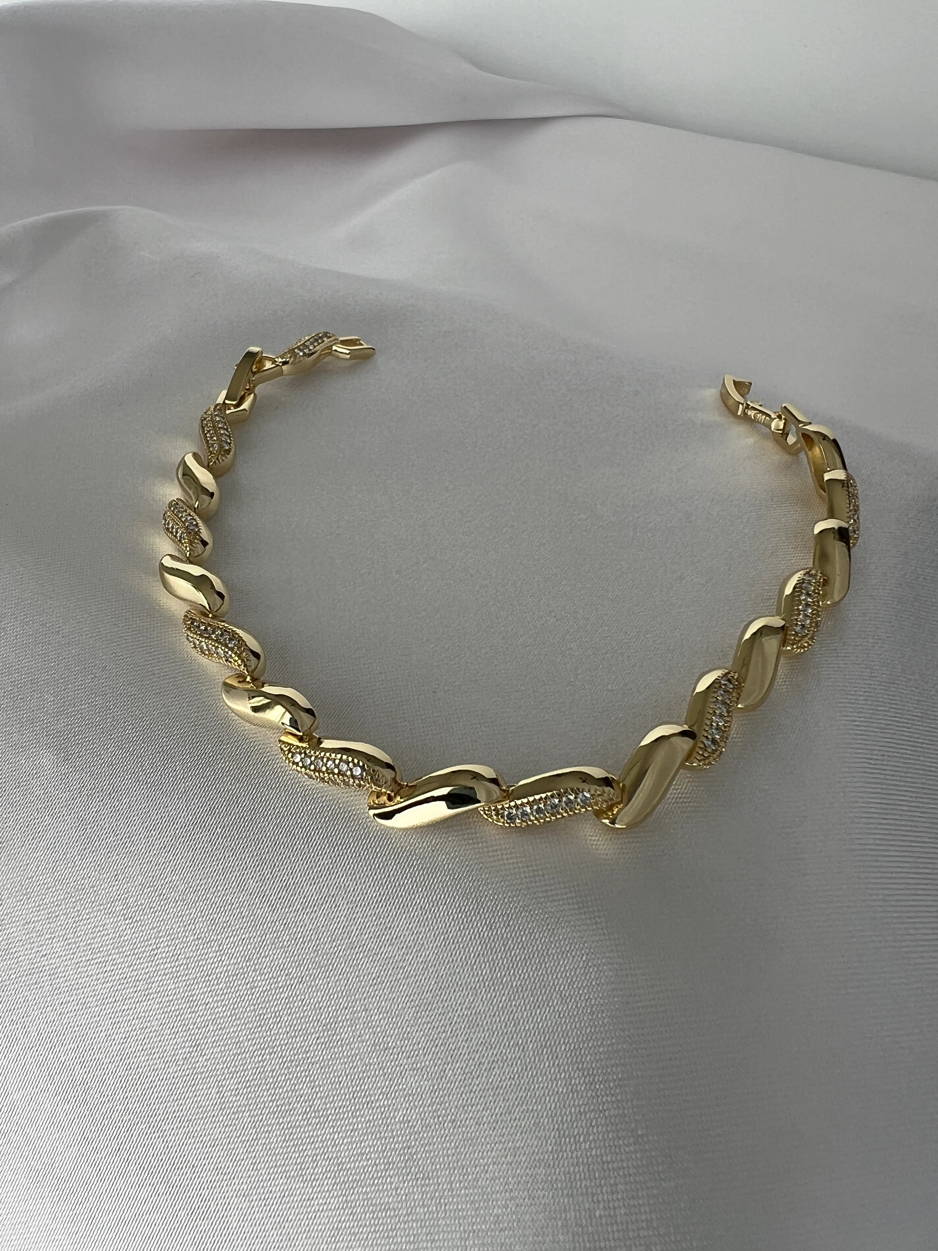 VIP Taşlı S Bileklik