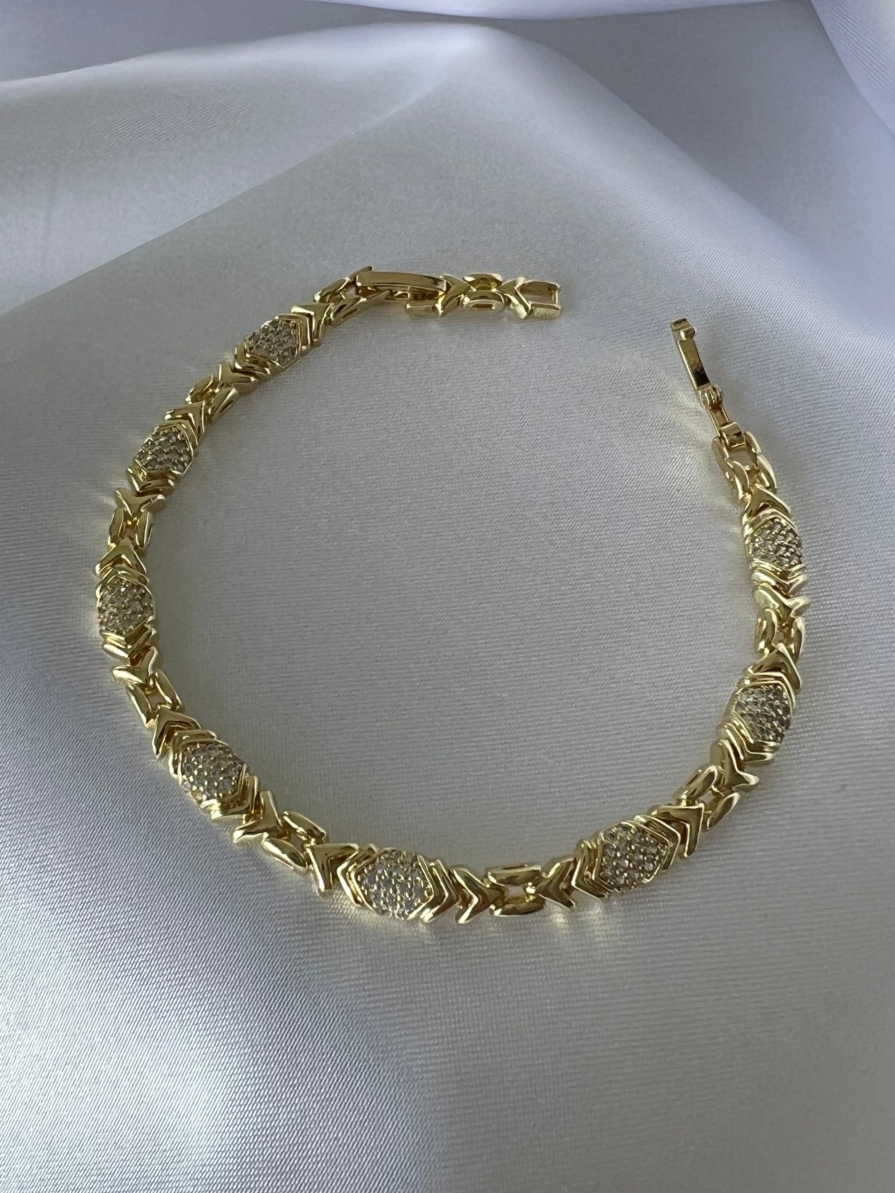 XUPING 14 K (RENK) Taşlı Ok Model Bileklik 