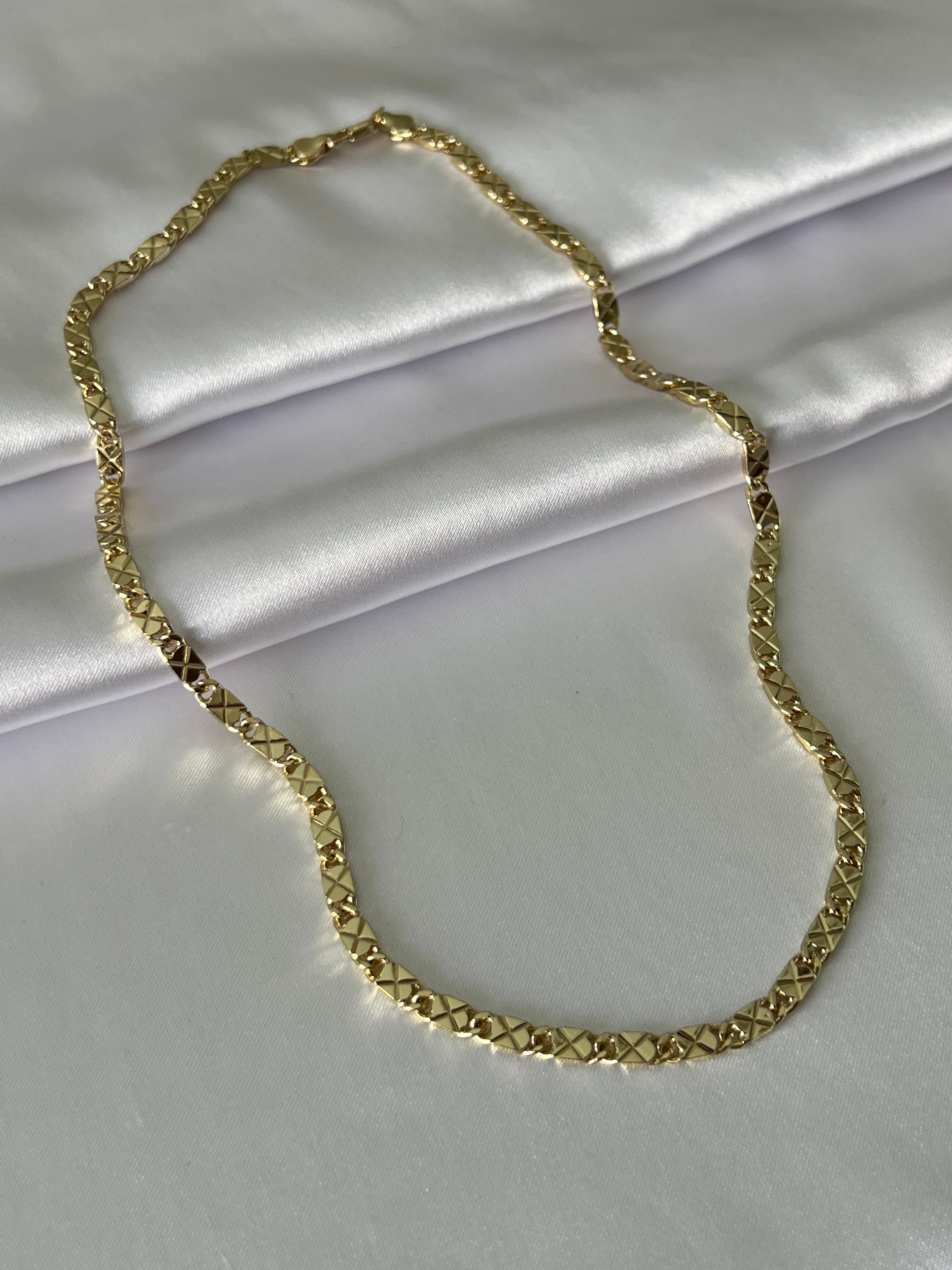 XUPING 14K Renk X Model Kolye