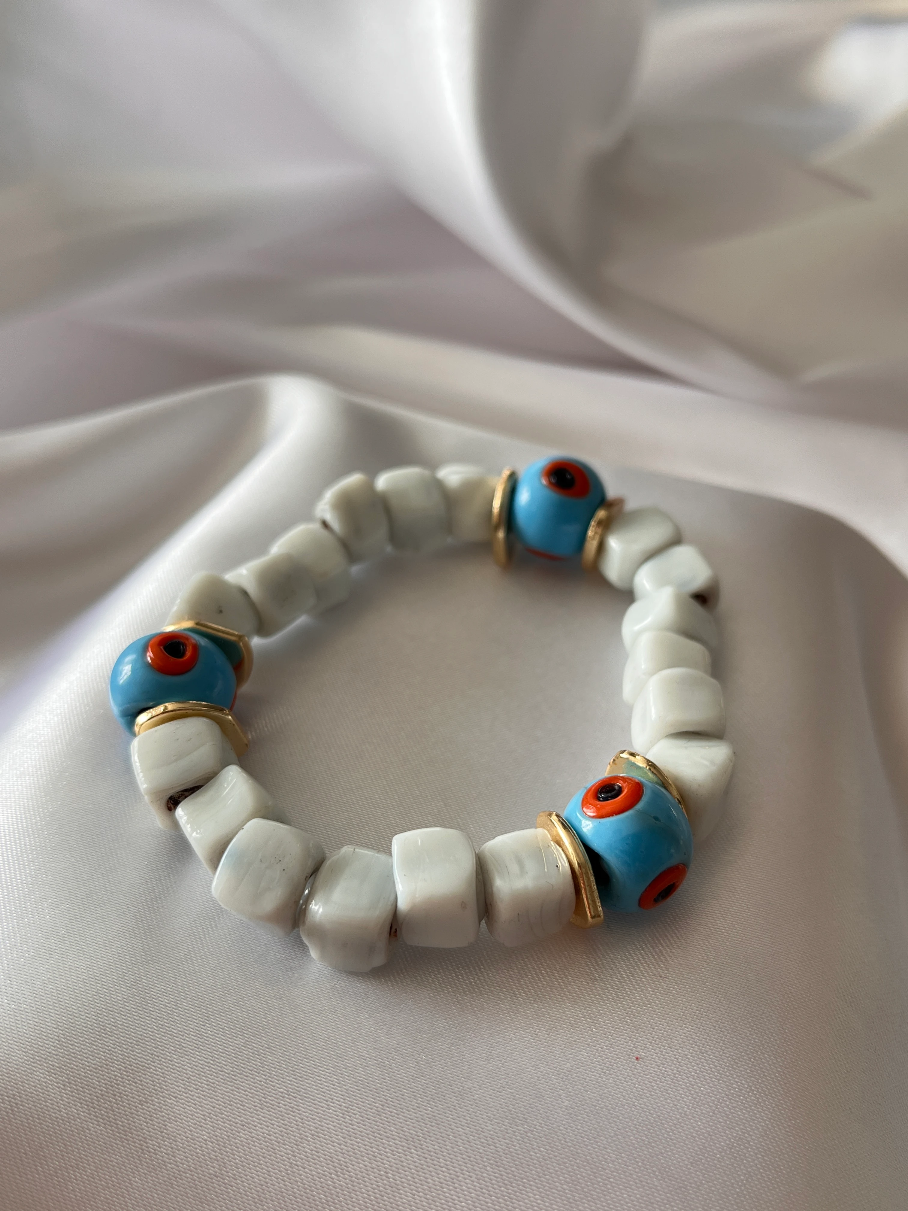 Beyaz  Cam Boncuk Lastikli Bileklik 