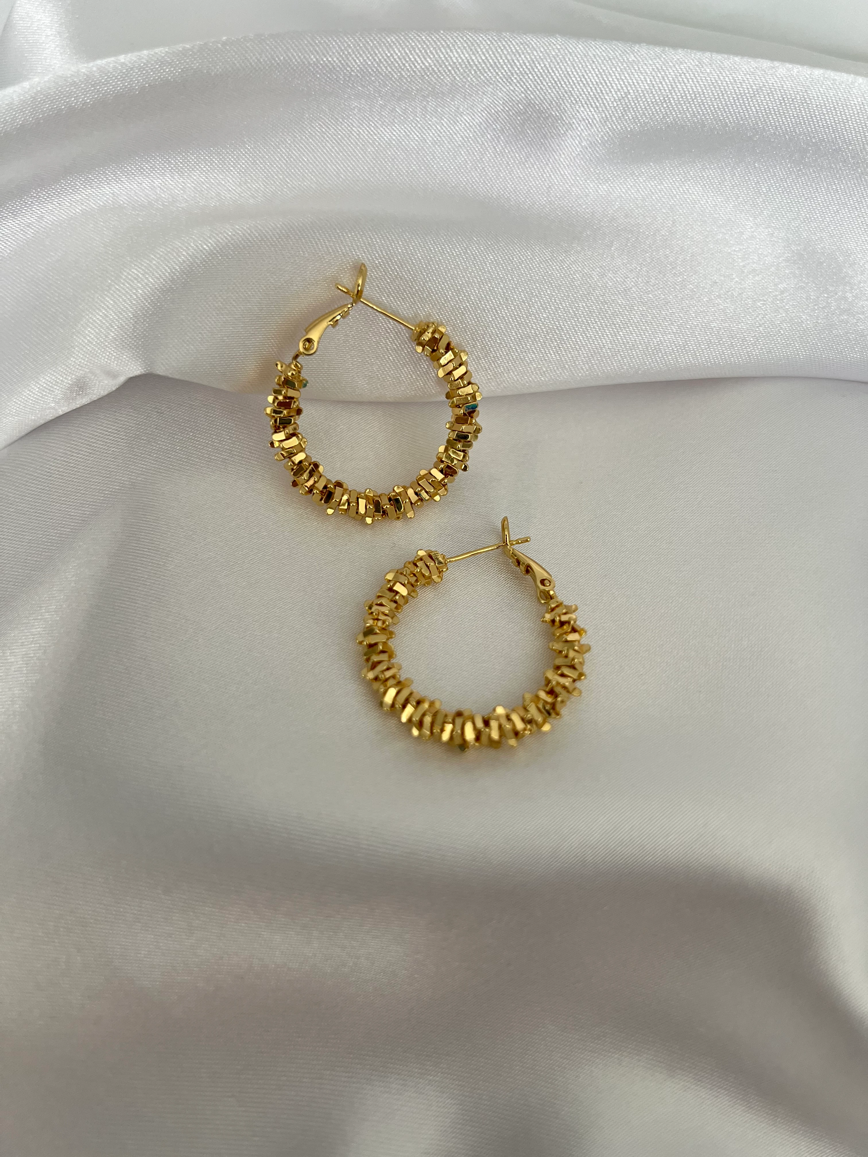 ÇELİK Tırtıklı Küpe