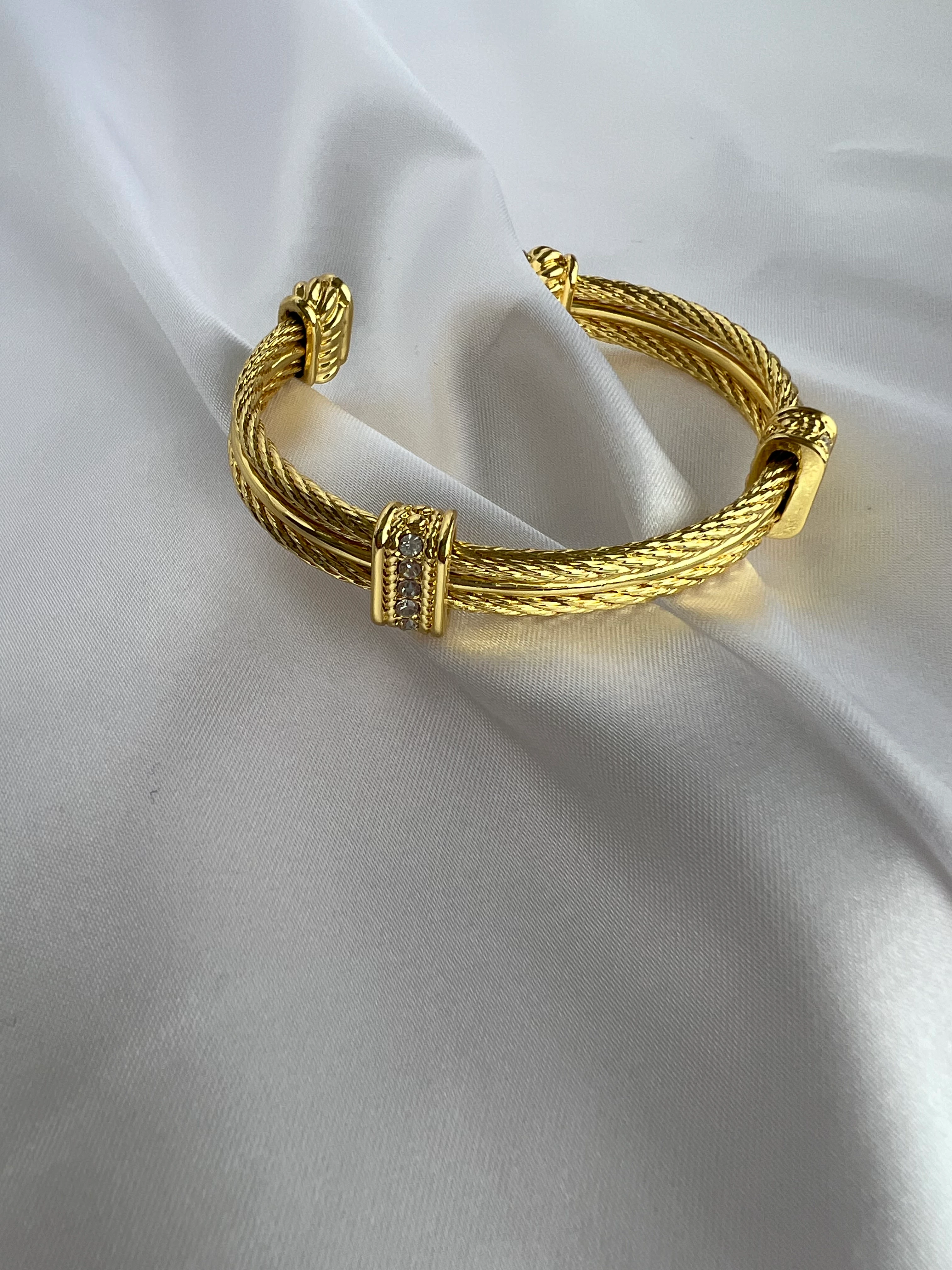 ÇELİK ÇİFT BURGU TAŞLI KELEPÇE