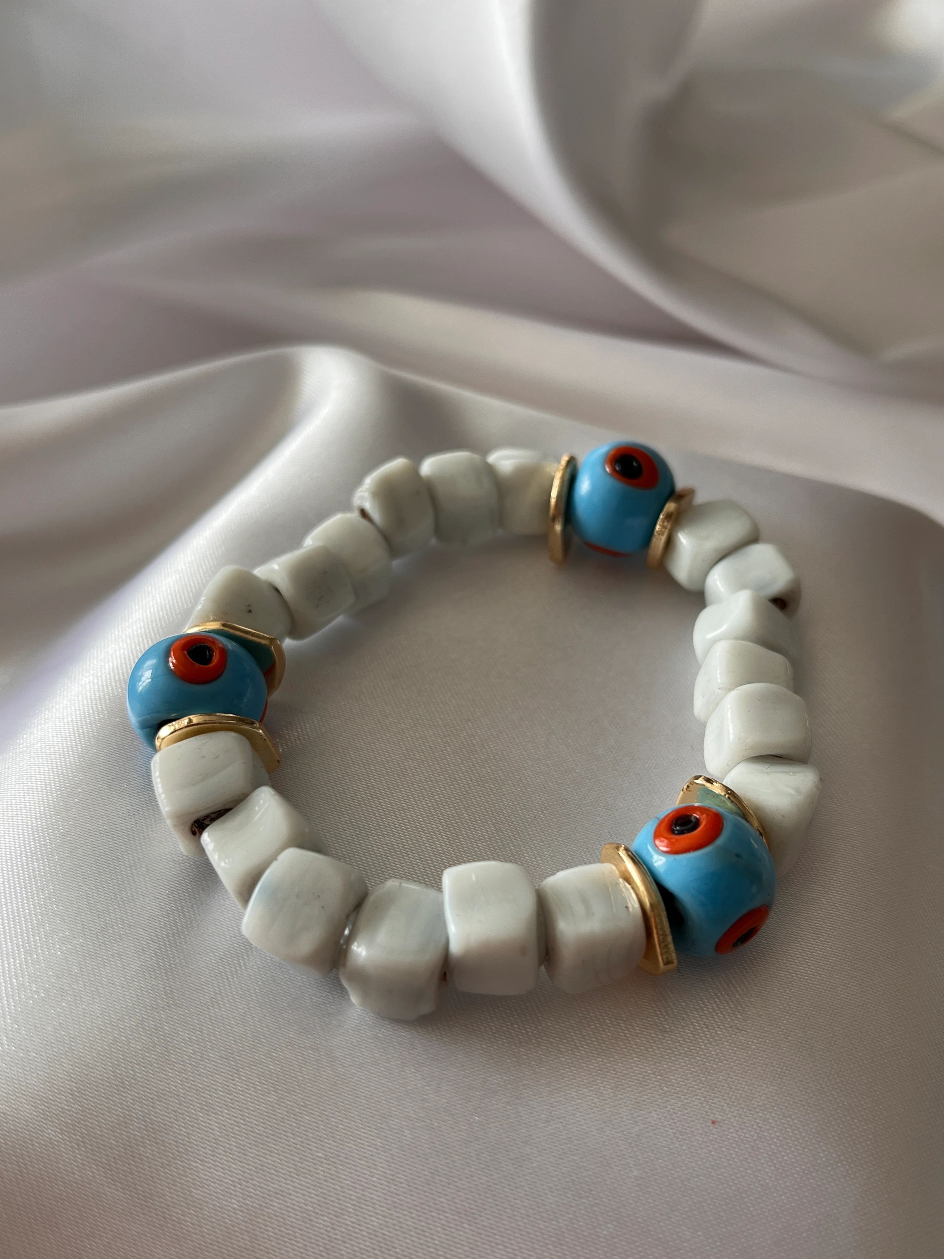 Beyaz  Cam Boncuk Lastikli Bileklik 