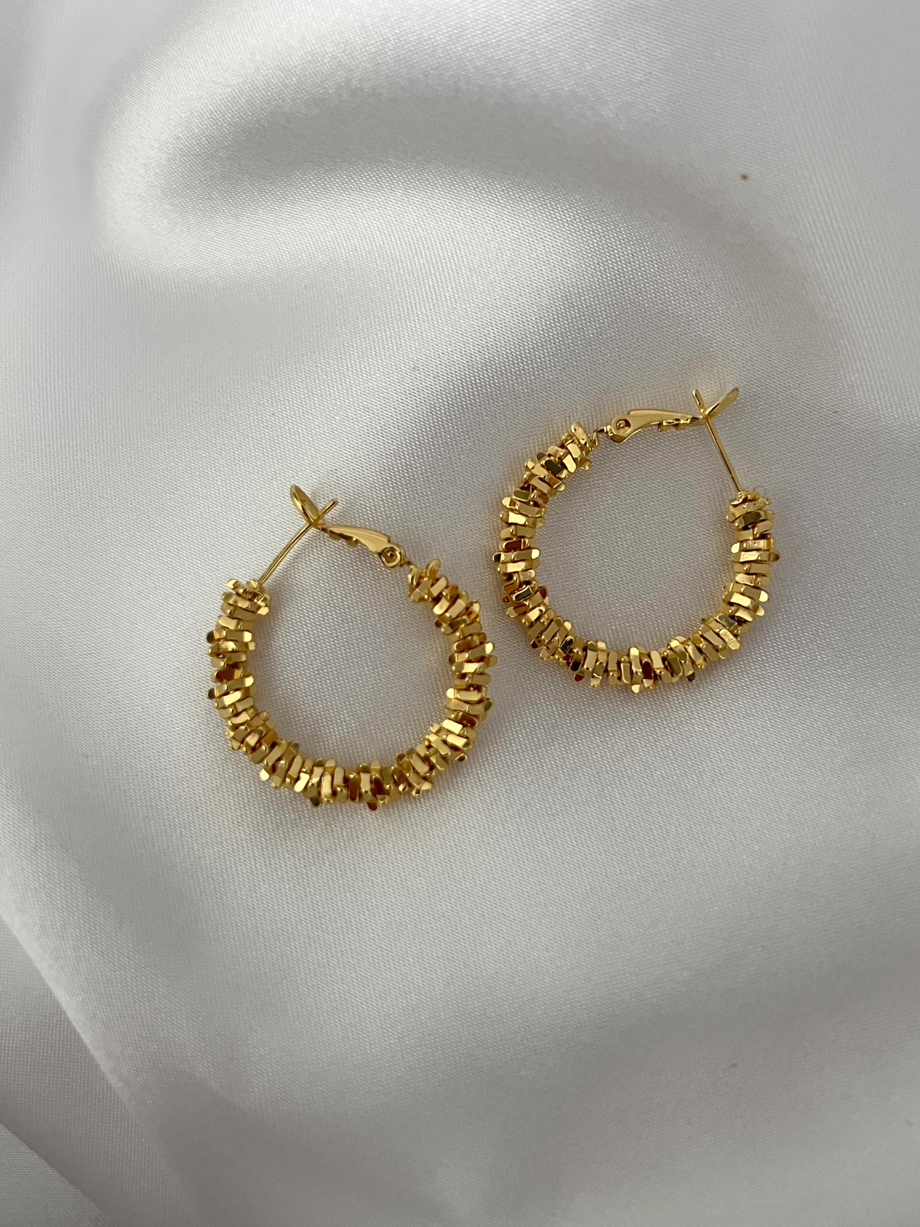 ÇELİK Tırtıklı Küpe