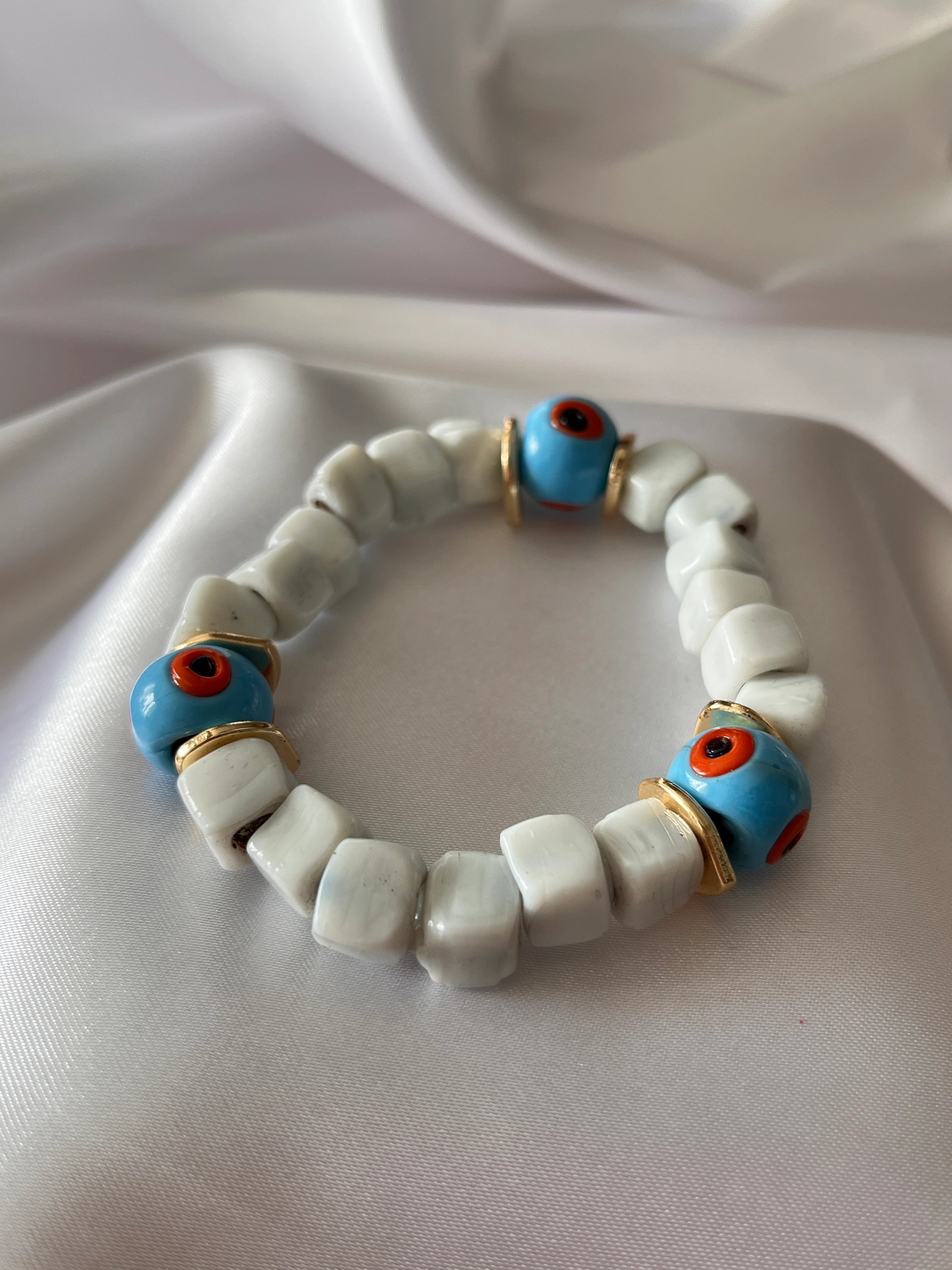 Beyaz  Cam Boncuk Lastikli Bileklik 