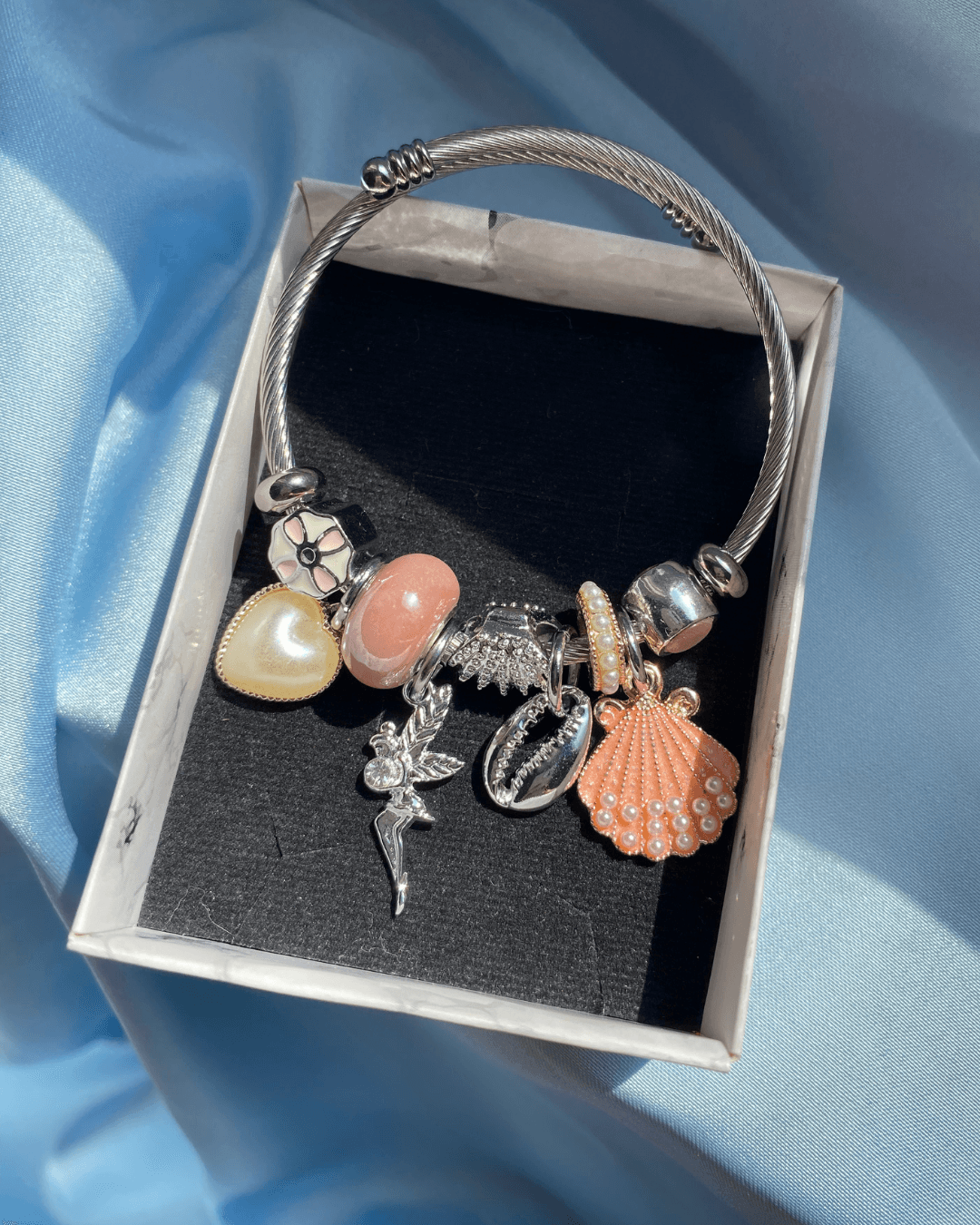 Pembe İstiridye Pandora