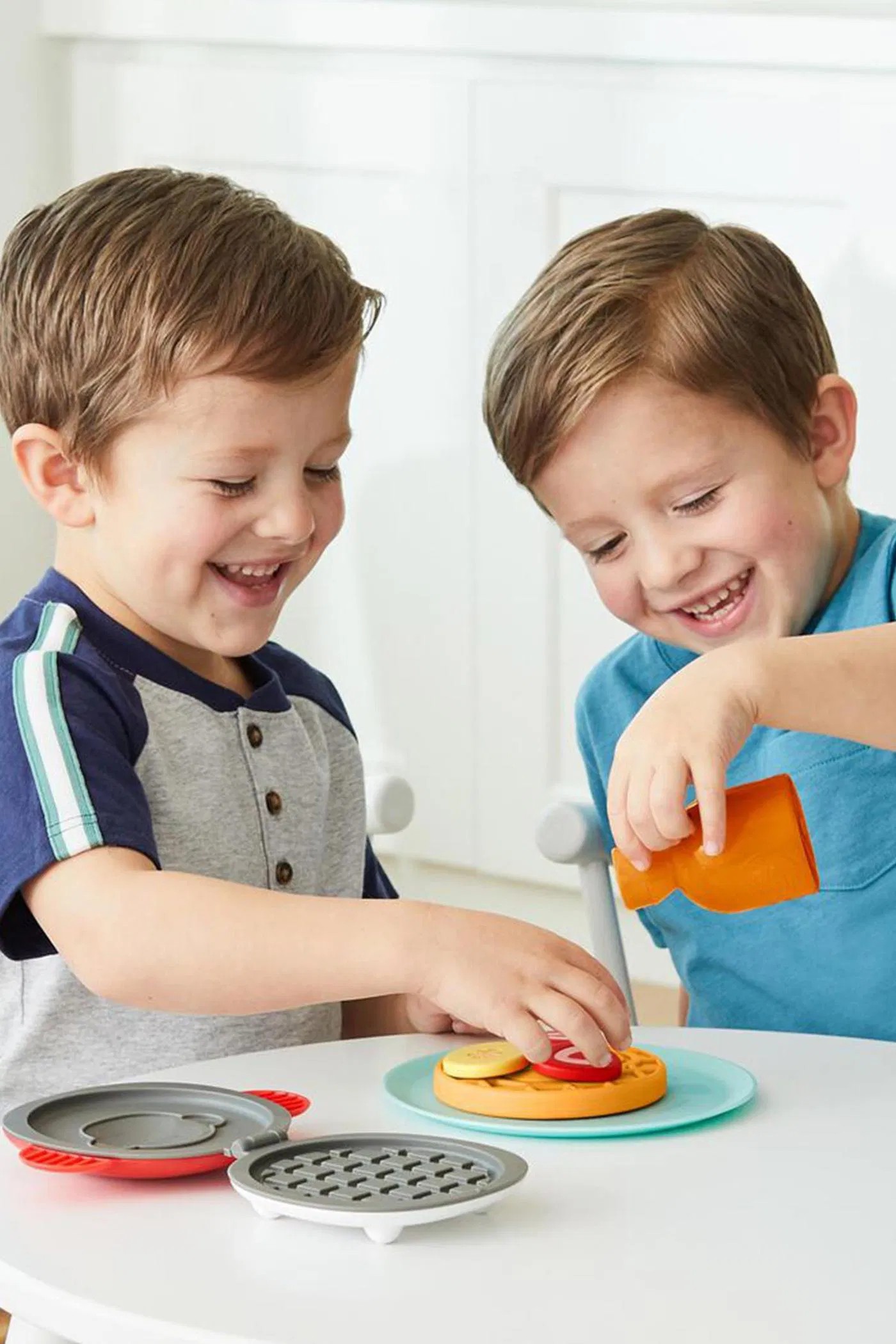 Skip Hop Zoo Oyuncak Waffle Seti 8 Parça Set 2 Yaş+