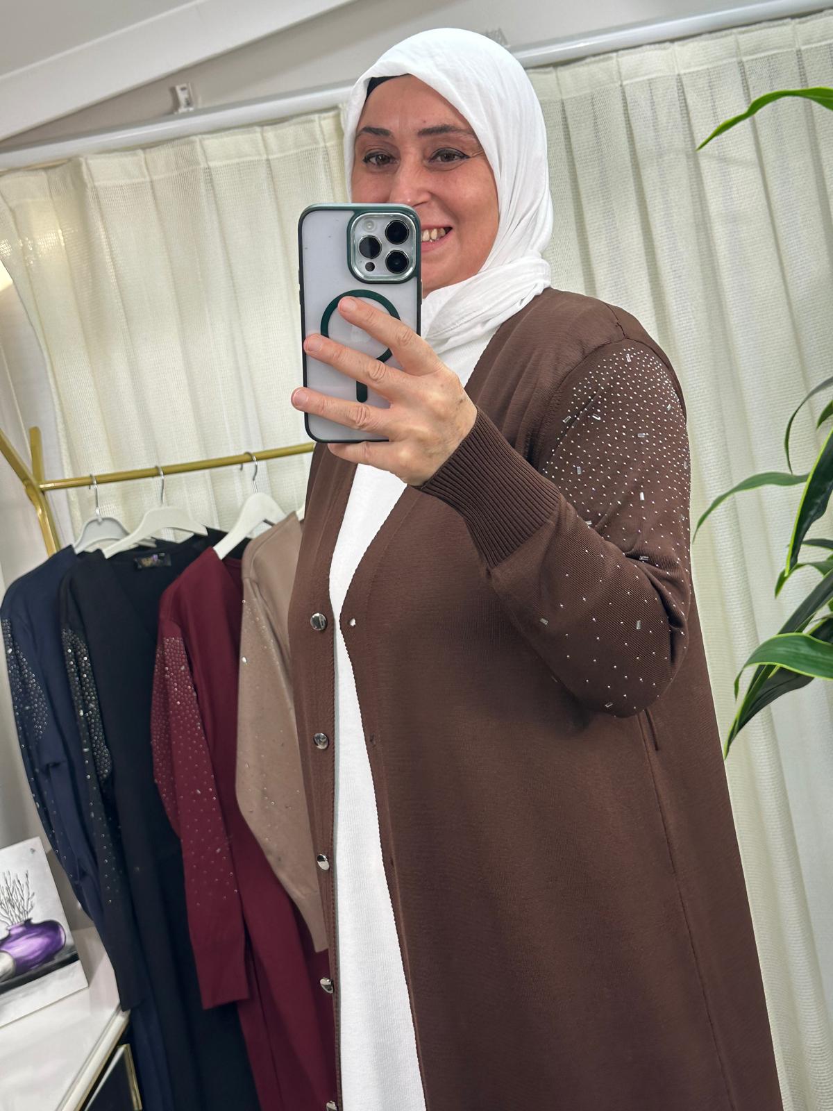  Nazlı Taşlı Hırka 