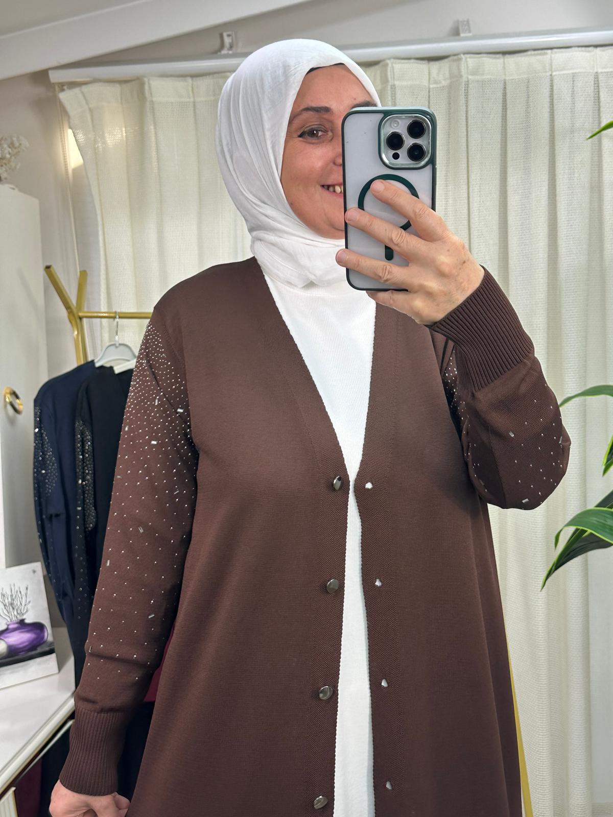  Nazlı Taşlı Hırka 