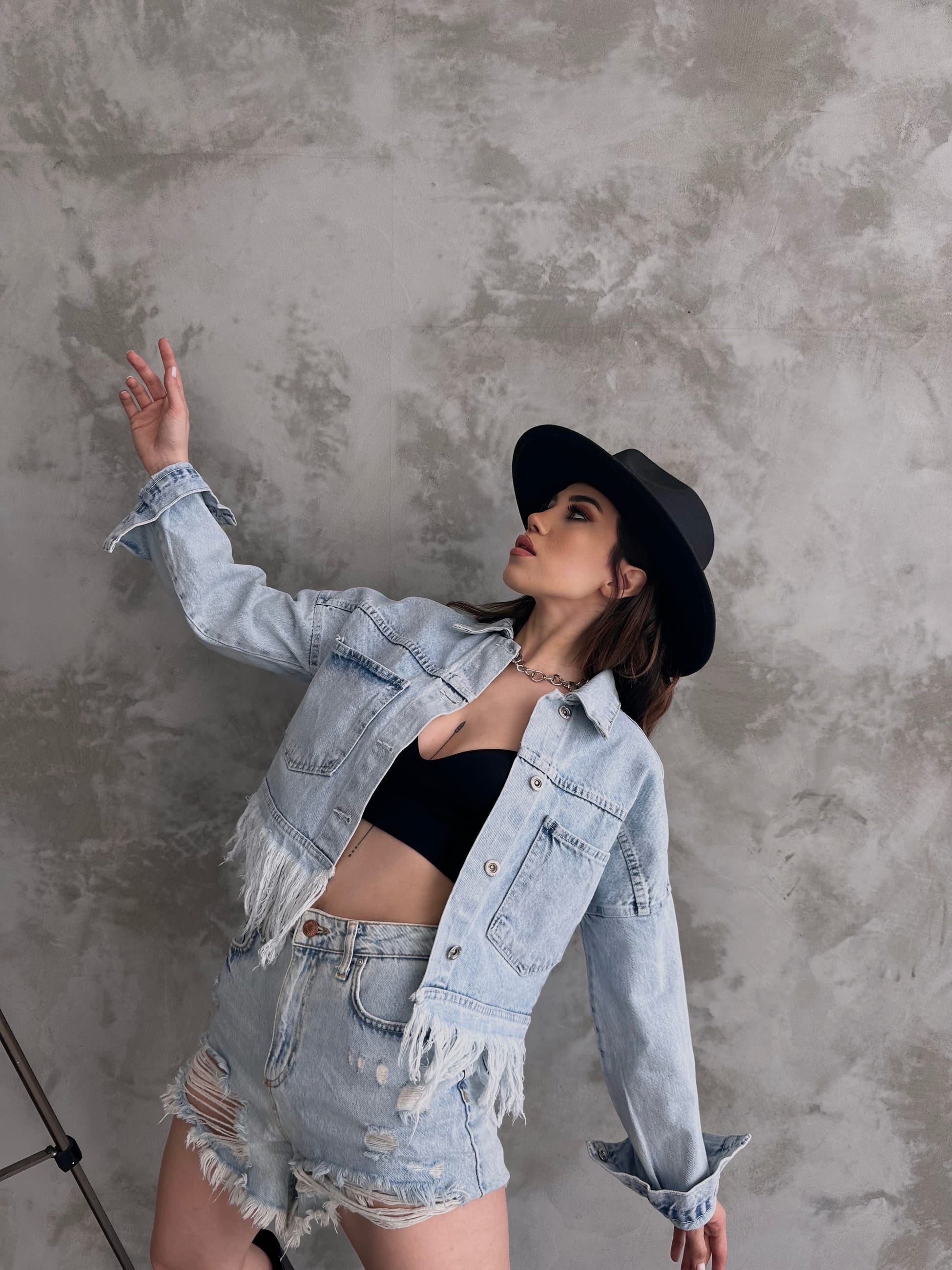 Saçak Detaylı Denim Ceket - Görsel 3