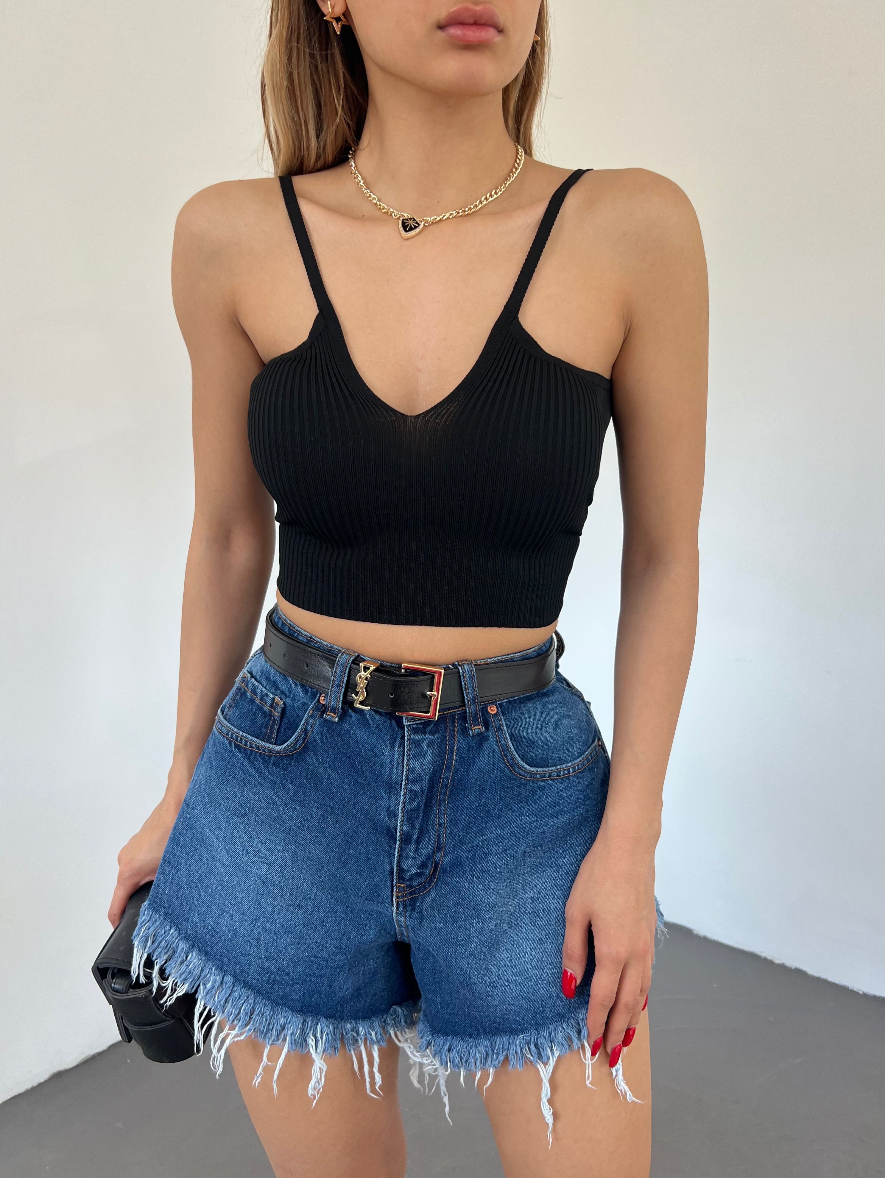 Askılı V Yaka Triko Crop Bluz