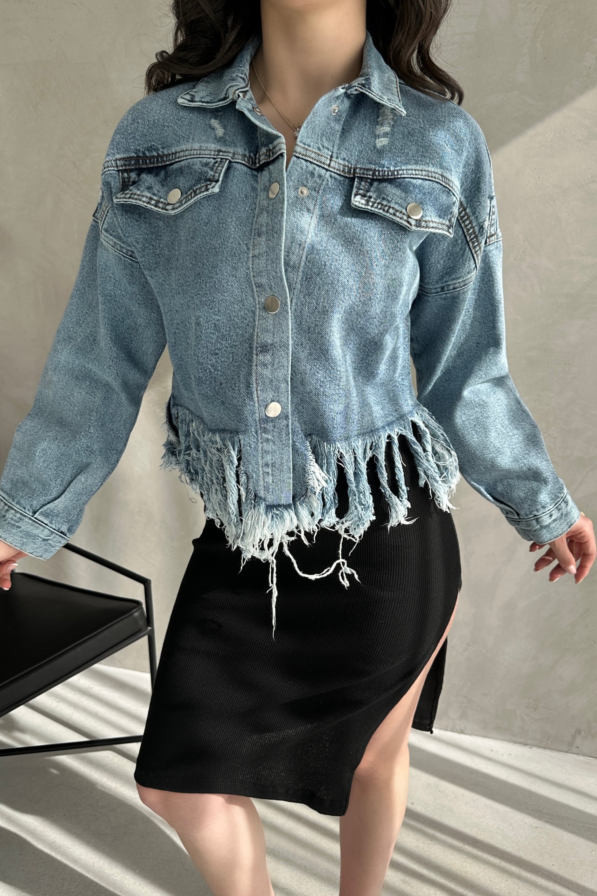 Püskül Detaylı Denim Crop Ceket - Görsel 4