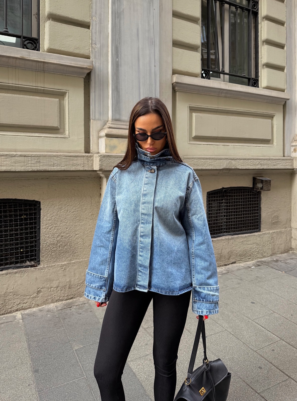 Yaka Detaylı Rahat Kesim Denim Ceket  - MAVİ