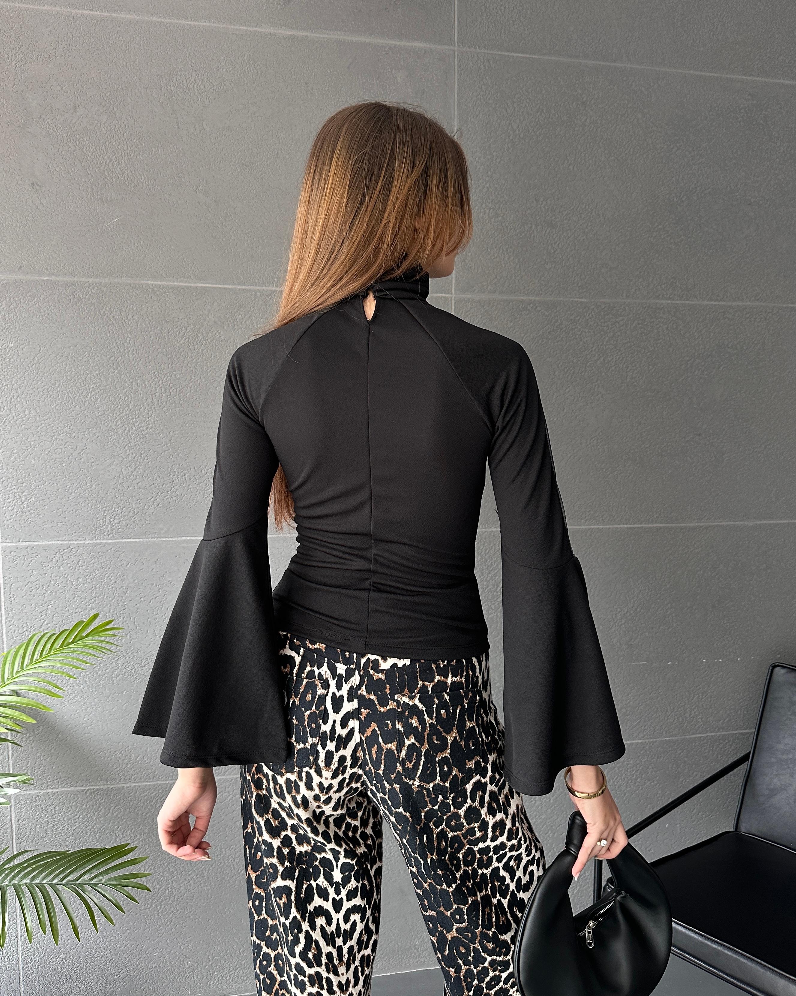 Öpücük Yaka Tül Detaylı Volanlı Bluz