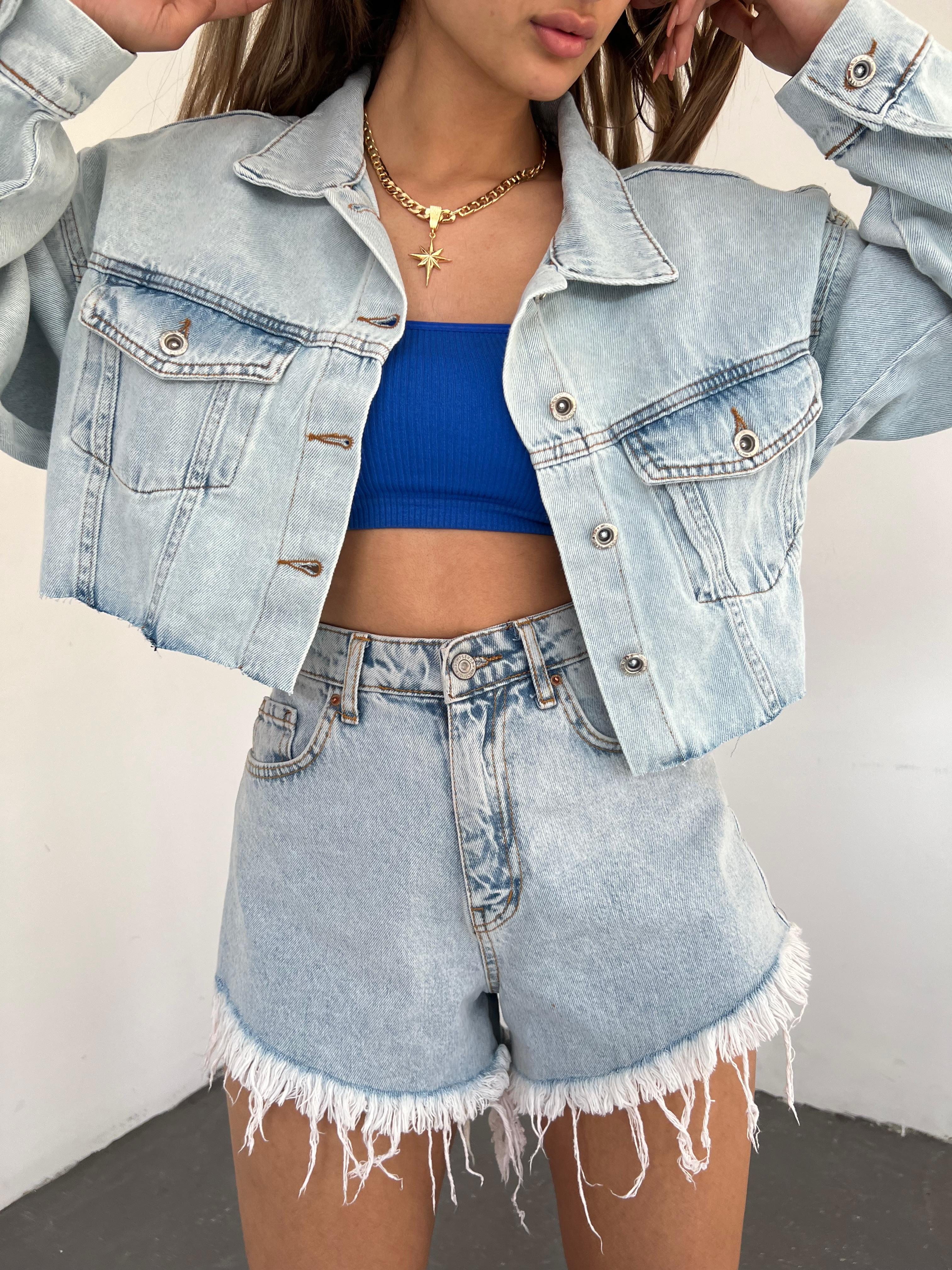 Çift Cepli Yıkamalı Crop Denim Ceket