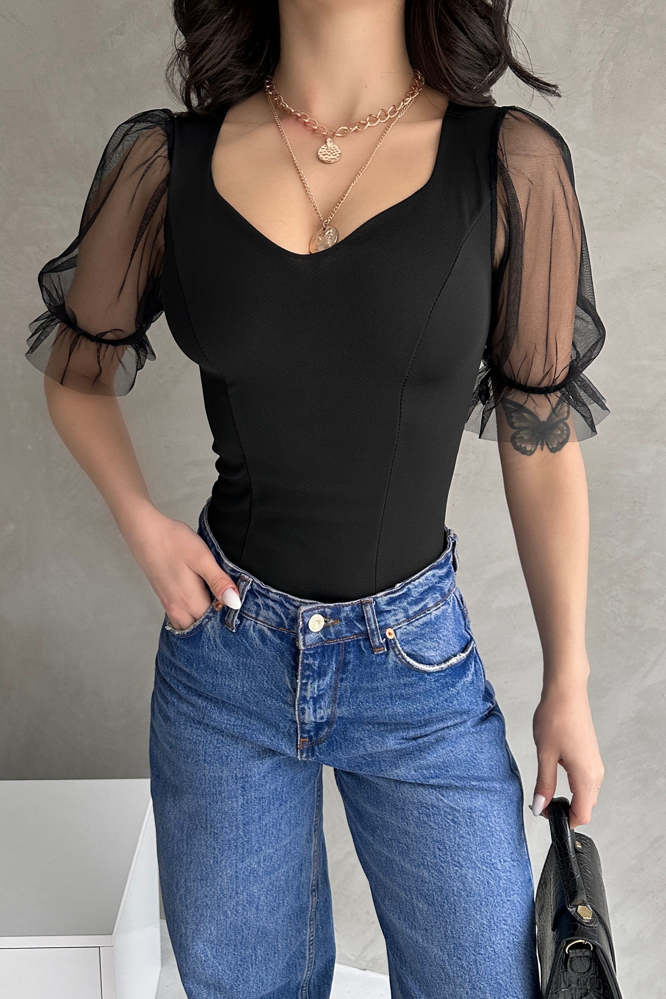 Prenses Kol Tül Detaylı Crep Bluz