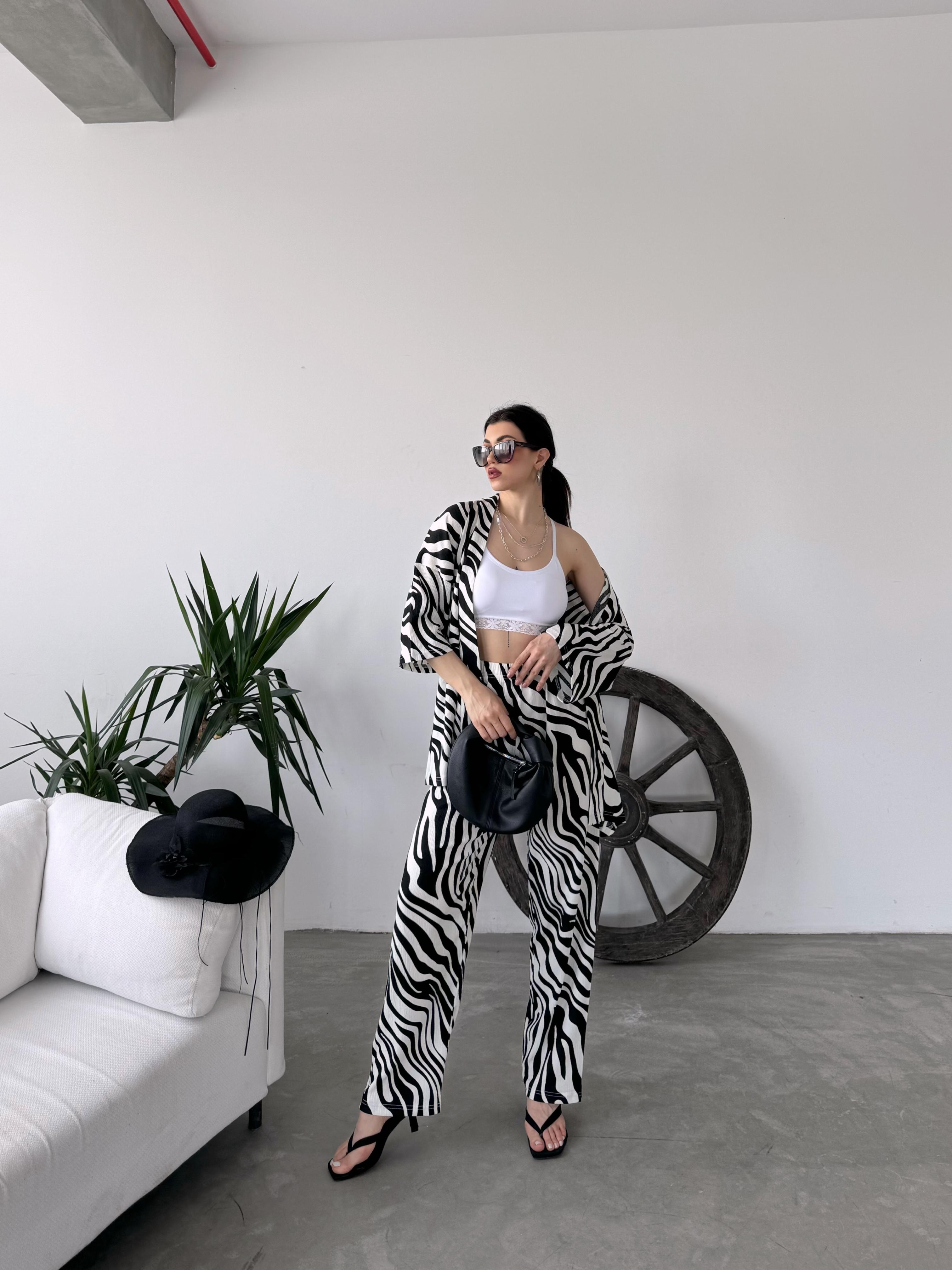 ZEBRA DESENLİ