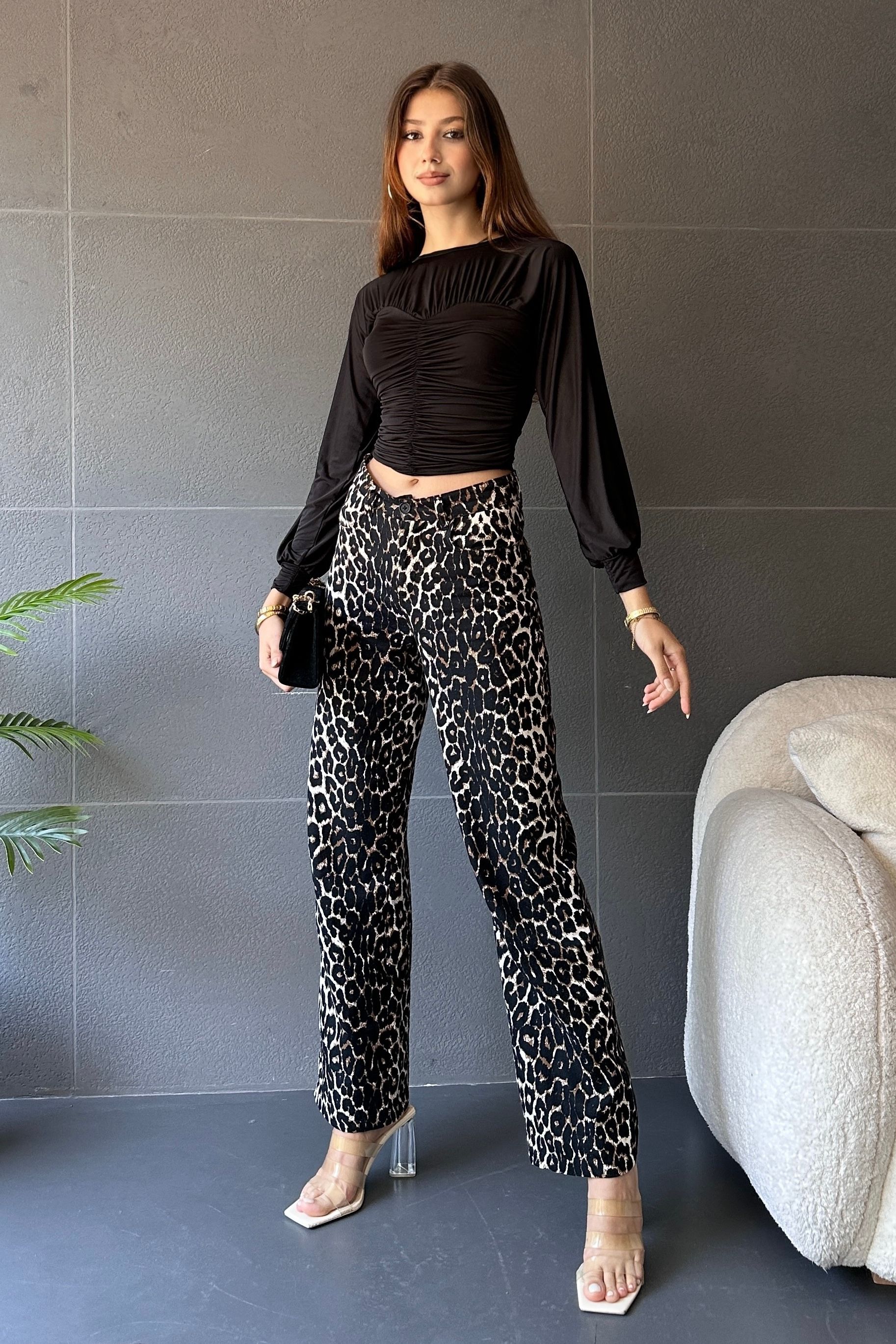Bisiklet Yaka Drape Detaylı Bluz