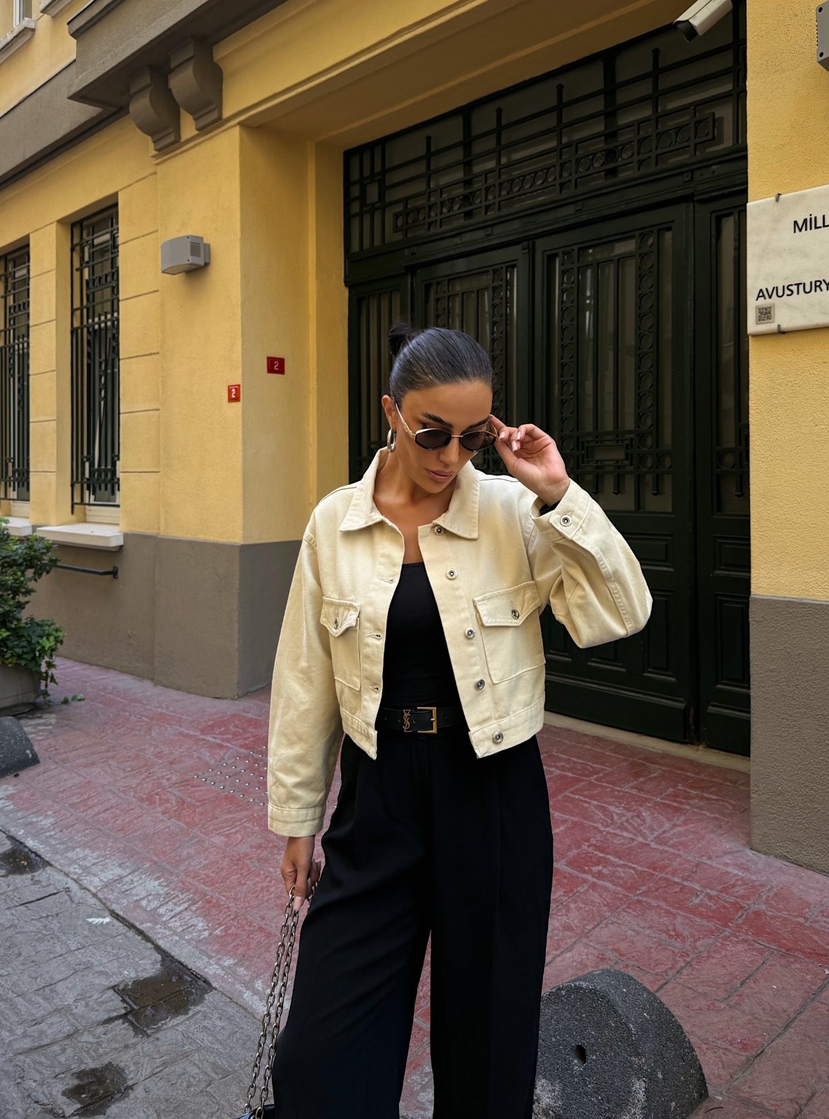 Çift Cep Denim Crop Ceket - Görsel 4