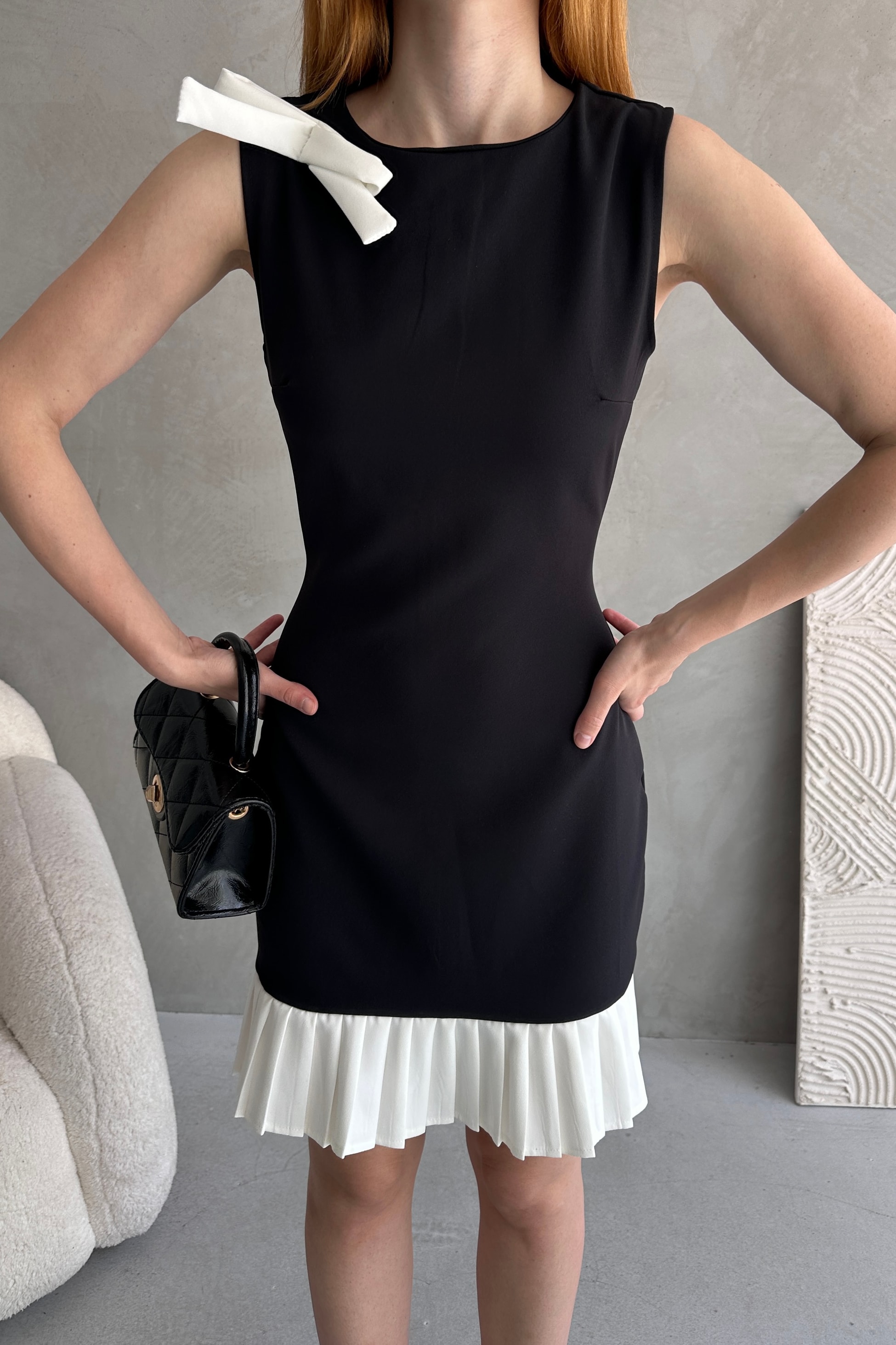 Fiyonk Detaylı Pileli Mini Elbise - 2