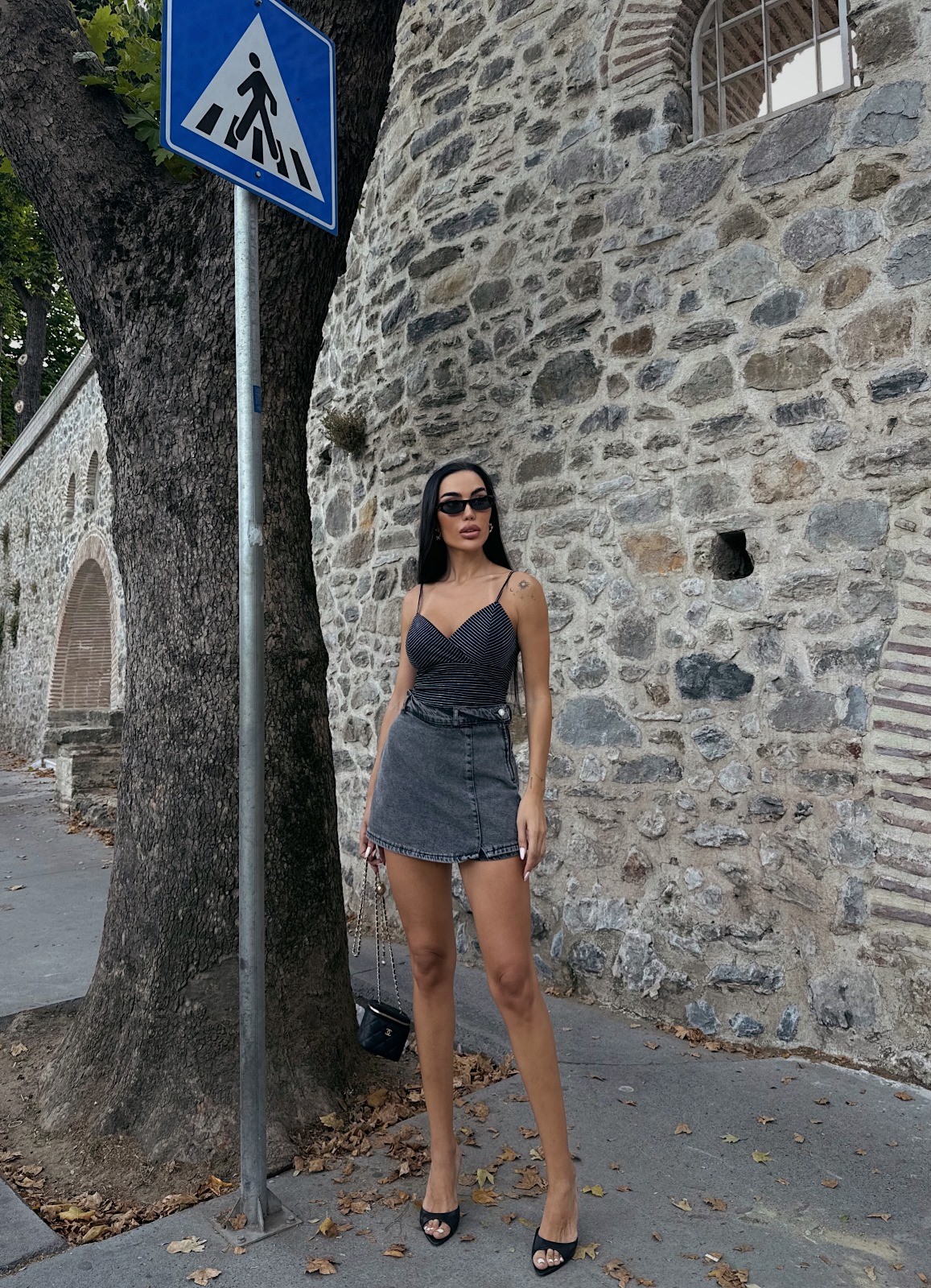 İp Askılı Kruvaze Yaka Bluz