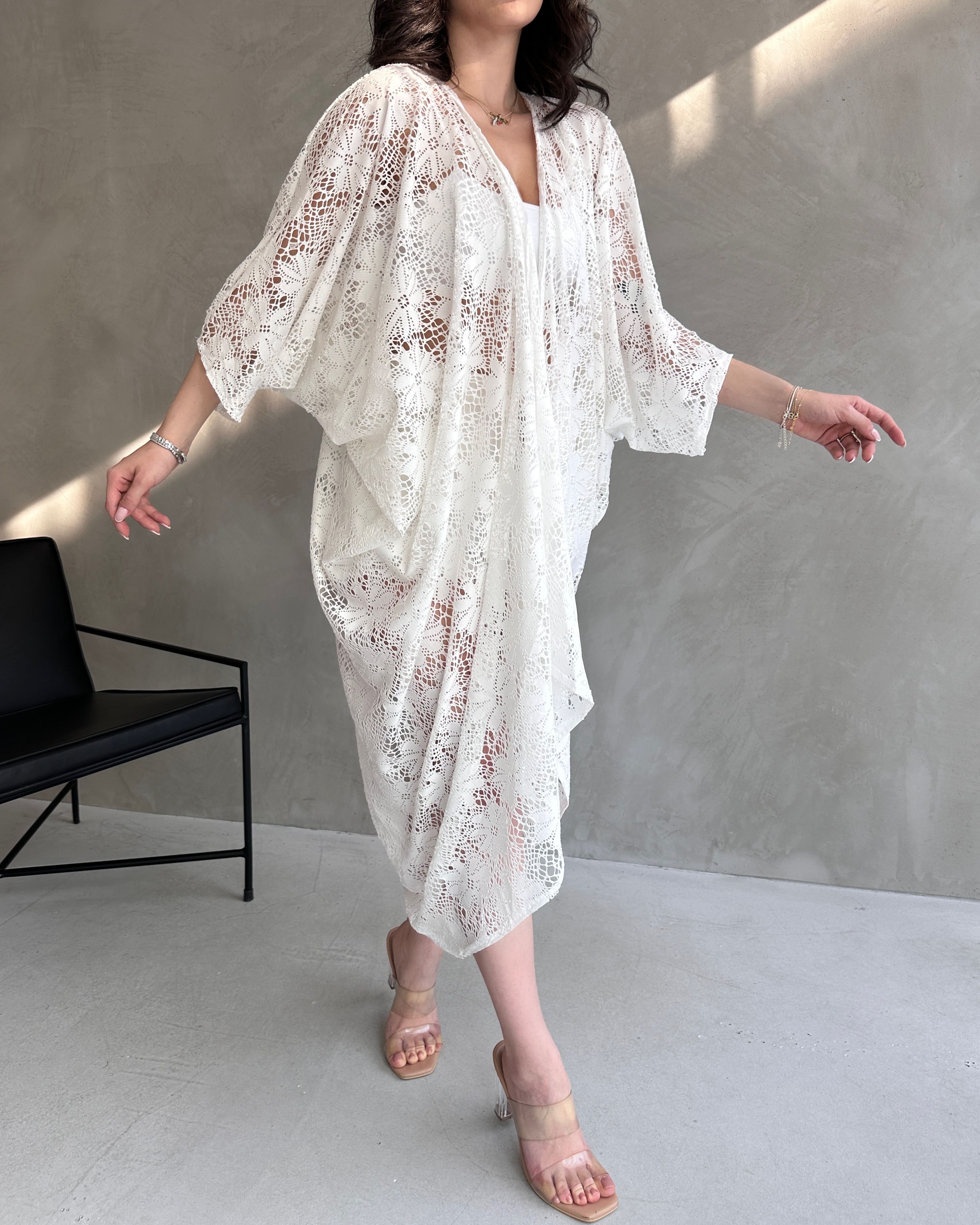 Çicek Desenli Uzun Güpür Kimono