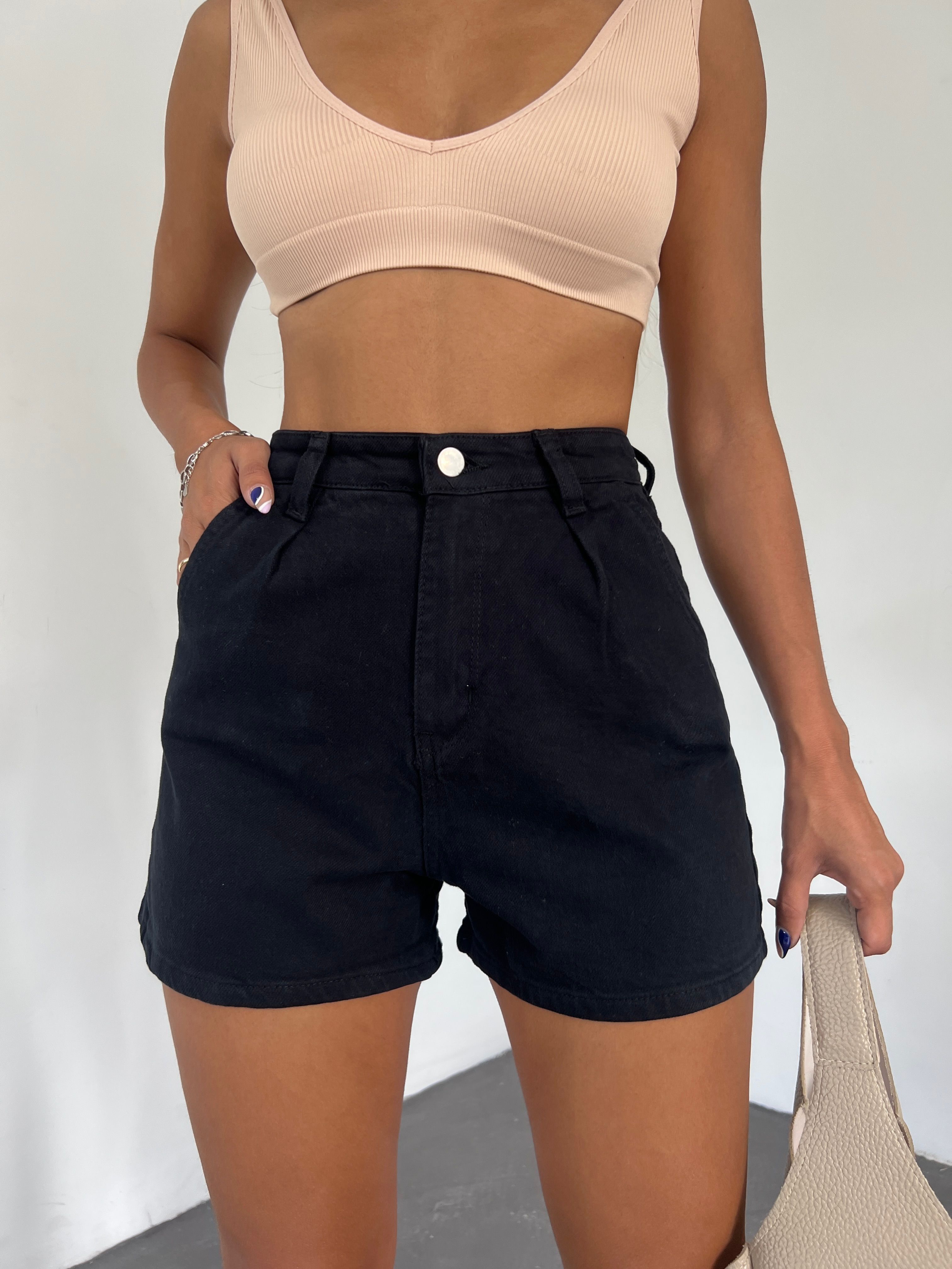 Çift Cepli Pileli Mini Denim Şort