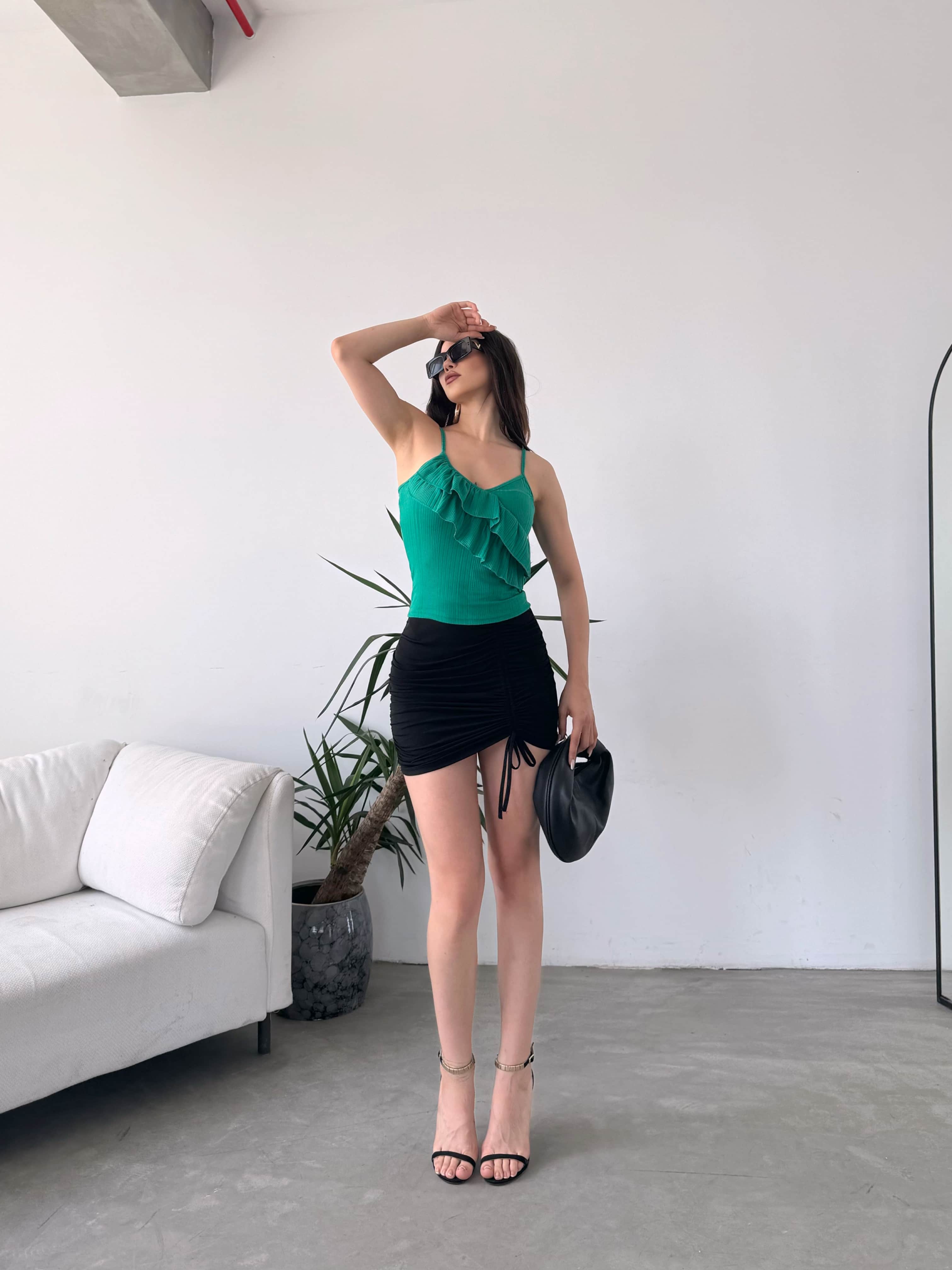 İp Askılı Volan Detaylı Bluz