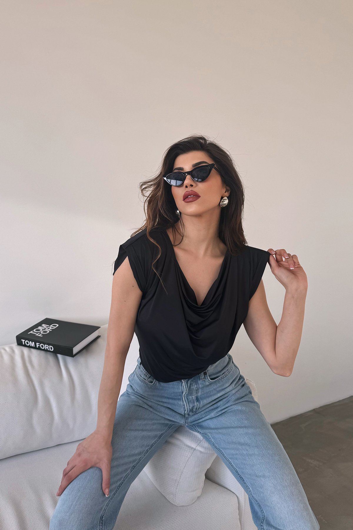 Degaje Yaka Vatkalı Bluz