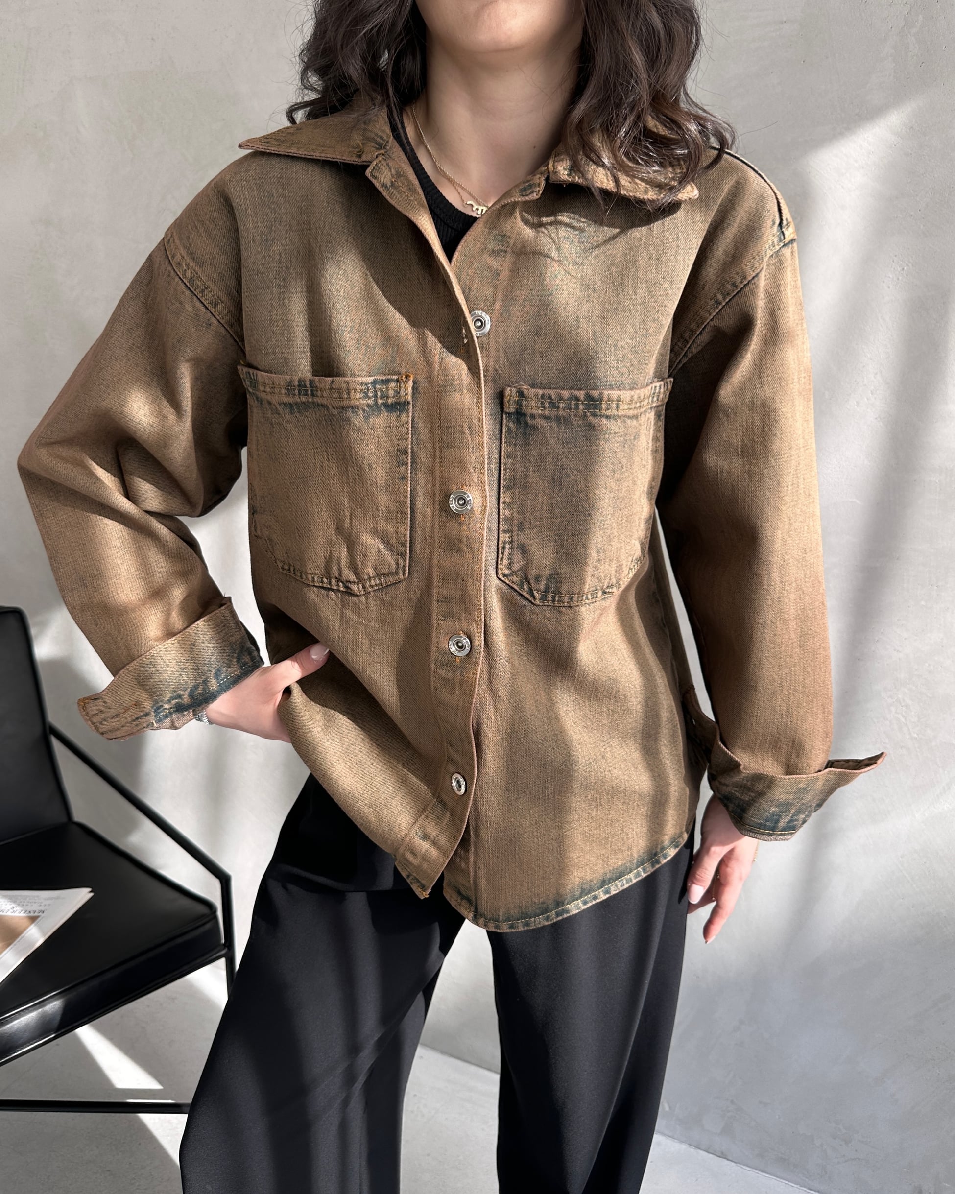 Çift Cepli Oversize Denim Gömlek Ceket - Görsel 3