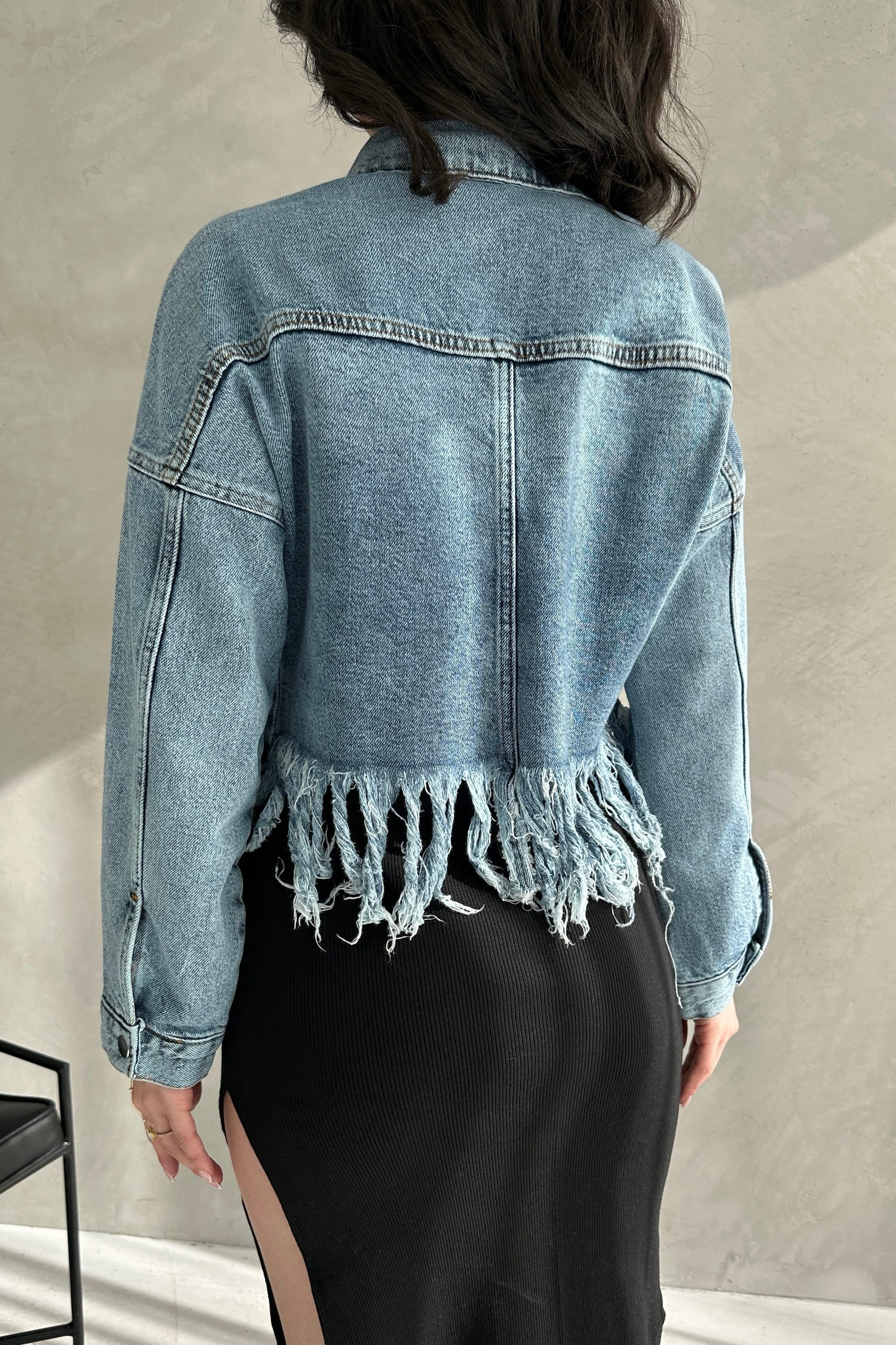 Püskül Detaylı Denim Crop Ceket - Görsel 5