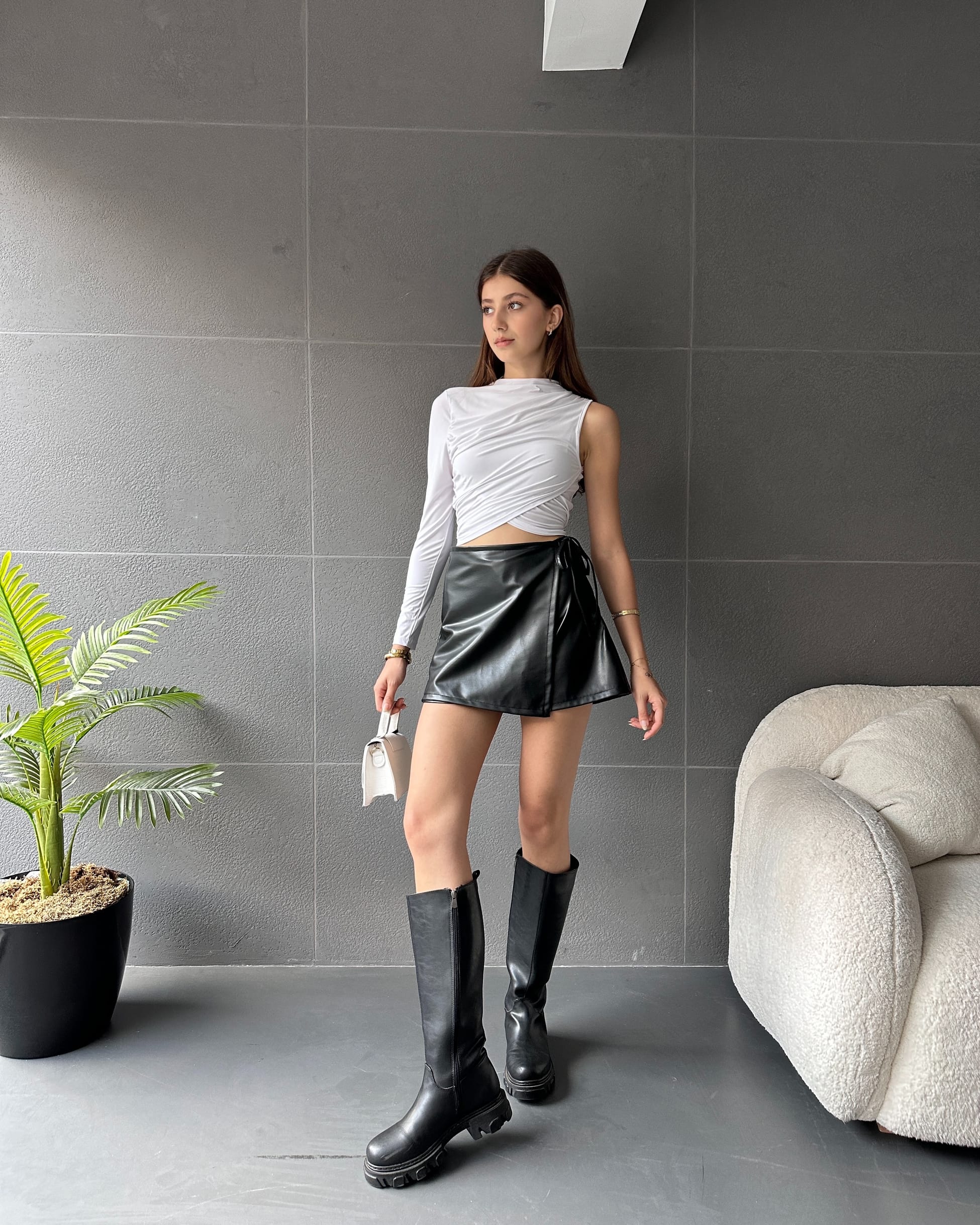 Tek Omuz Drape Detaylı Bluz - Görsel 4