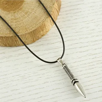 Ok Metal Vinlex Erkek Kolye